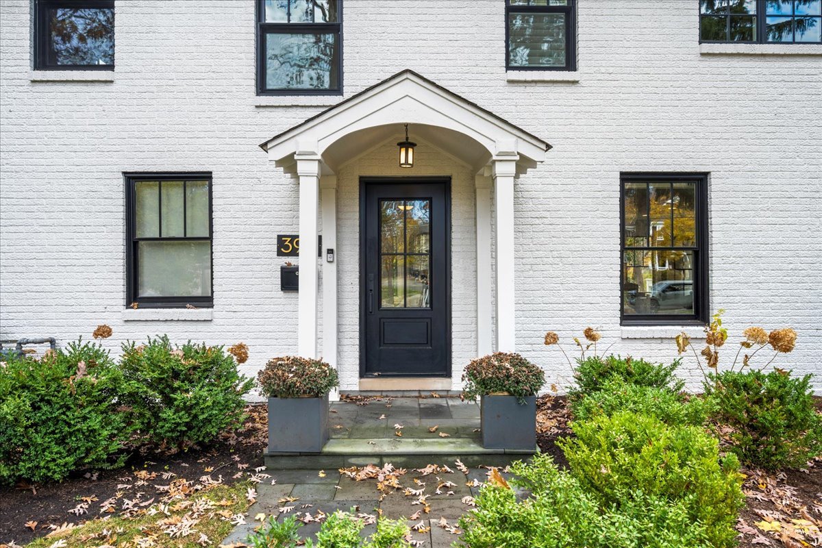 396 Orchard Lane