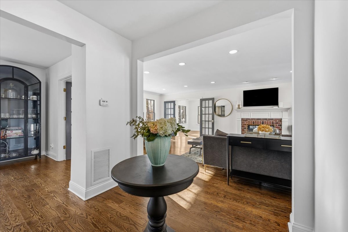396 Orchard Lane