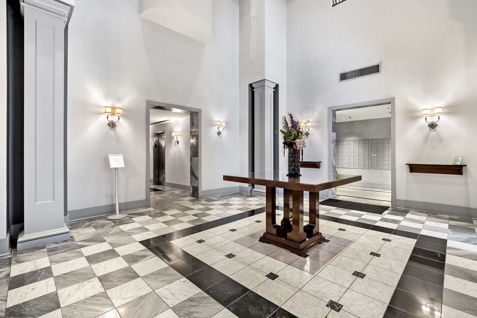 70 W Huron Street Unit: 1907