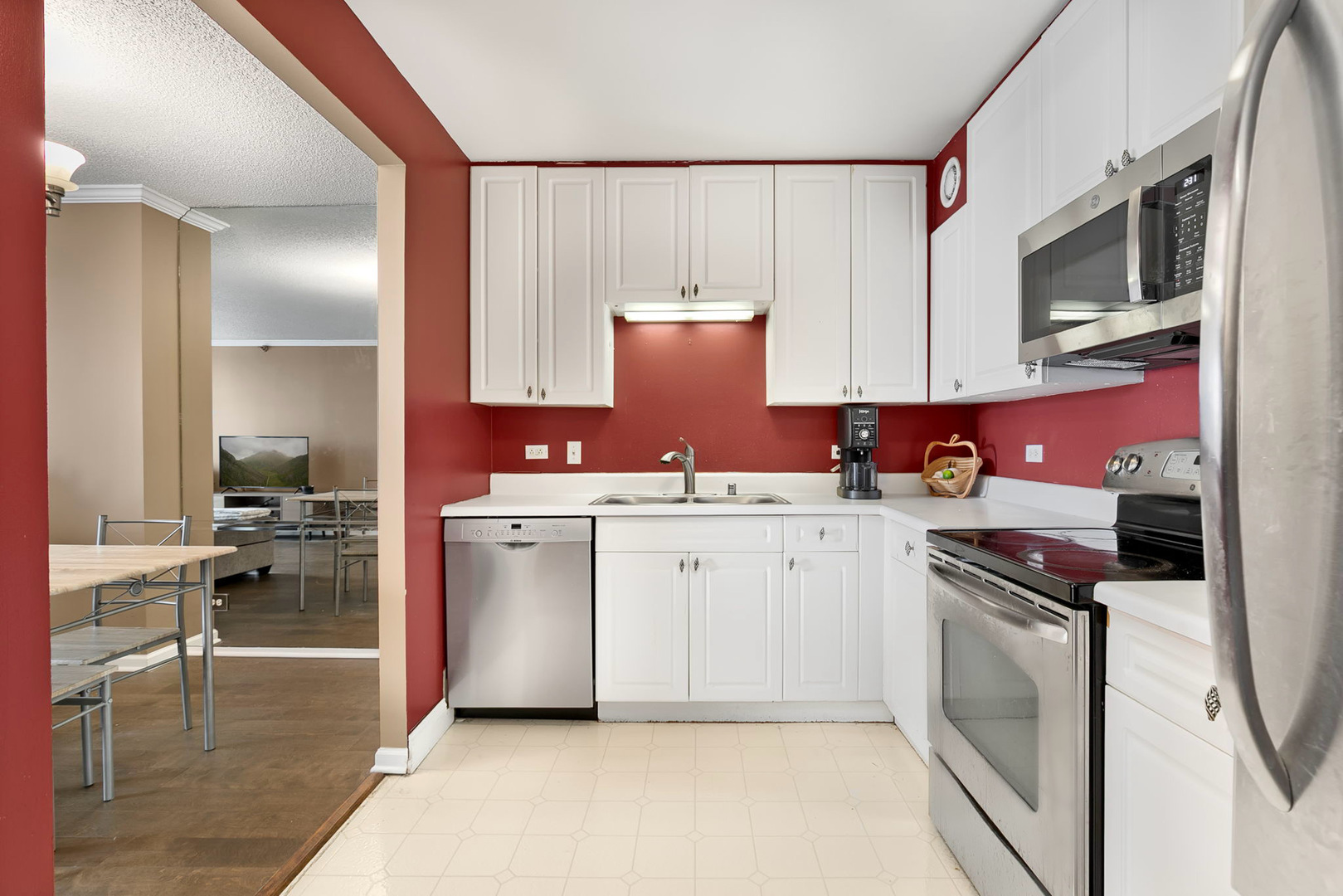 70 W Huron Street Unit: 1907