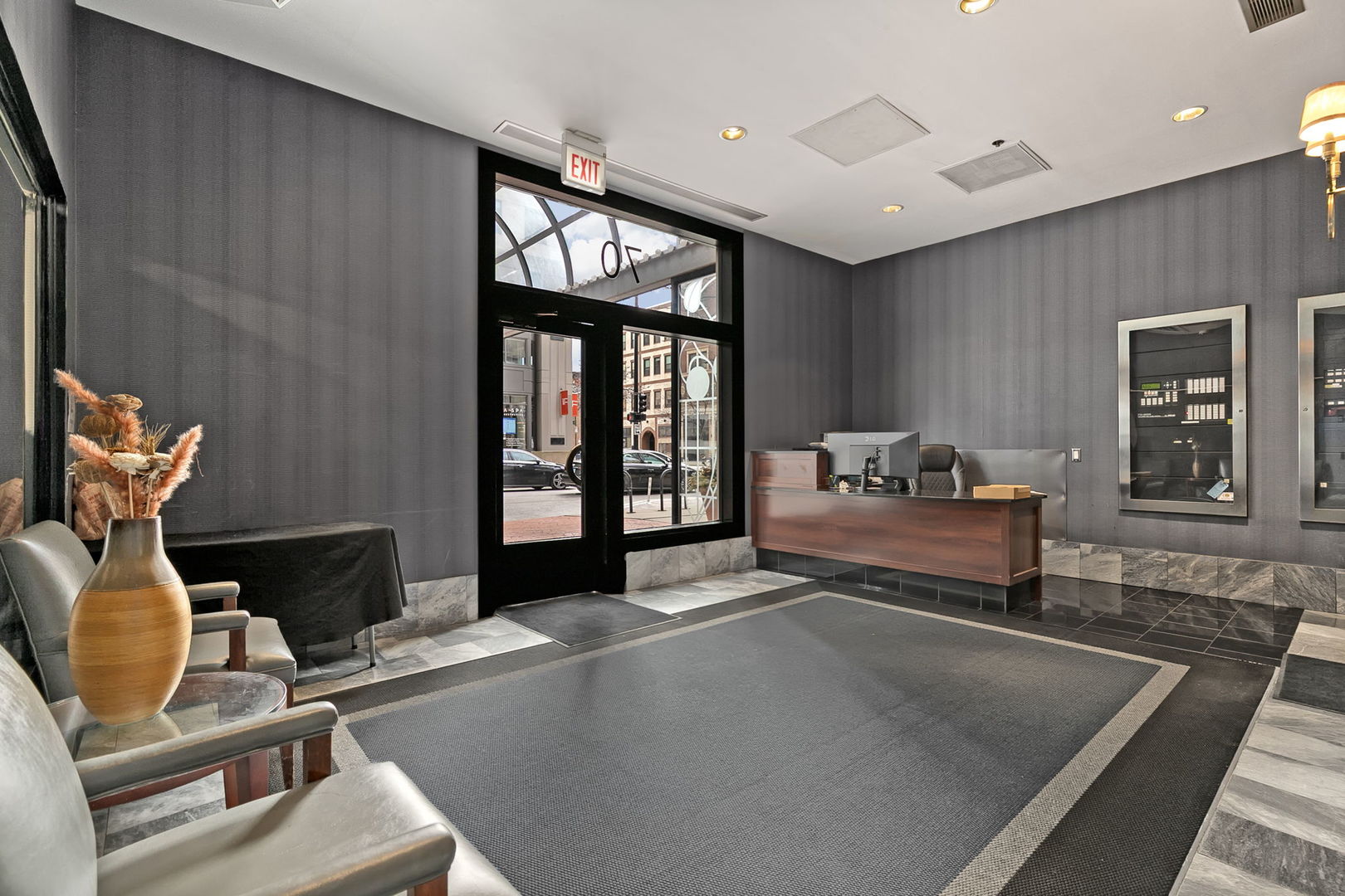 70 W Huron Street Unit: 1907