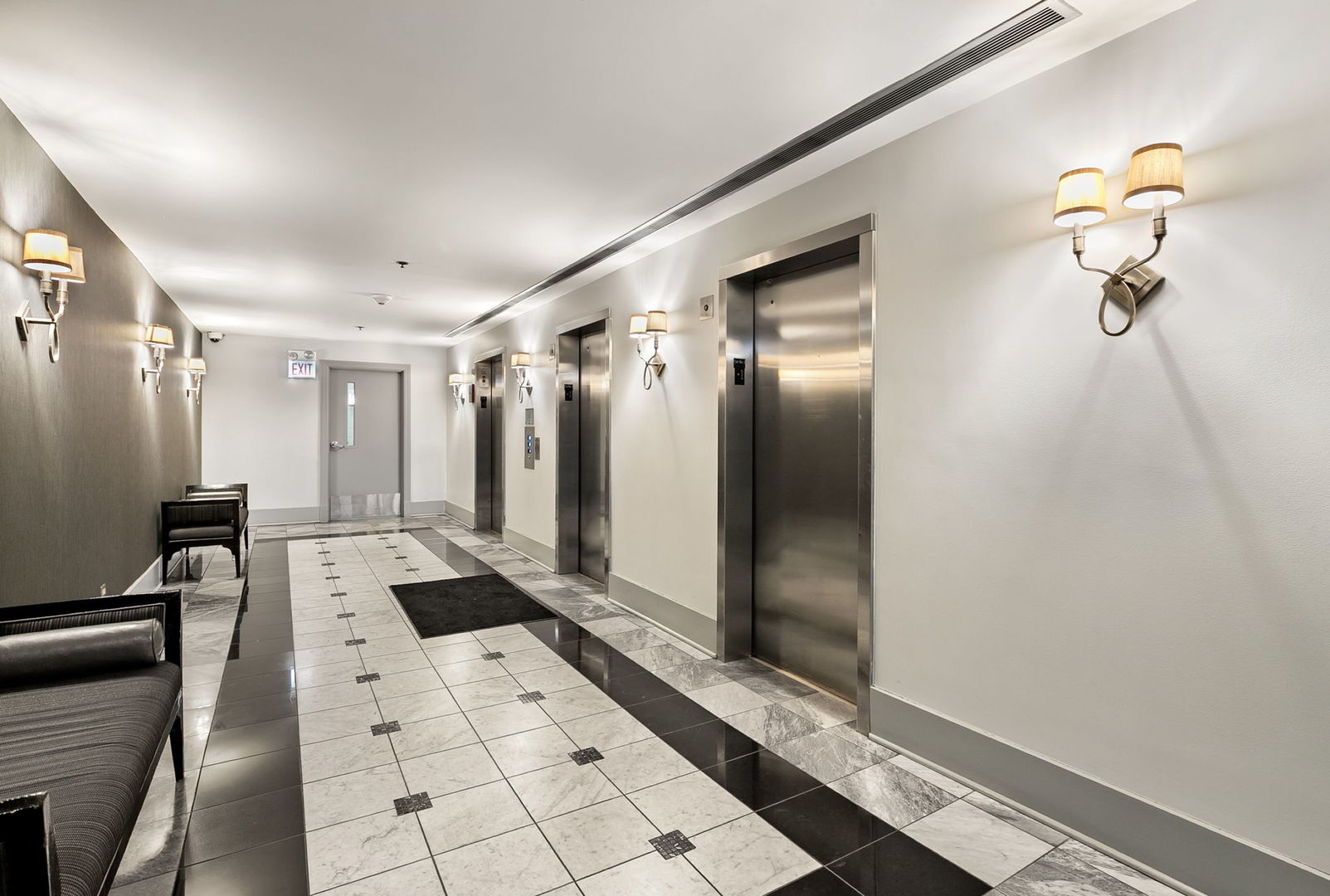 70 W Huron Street Unit: 1907