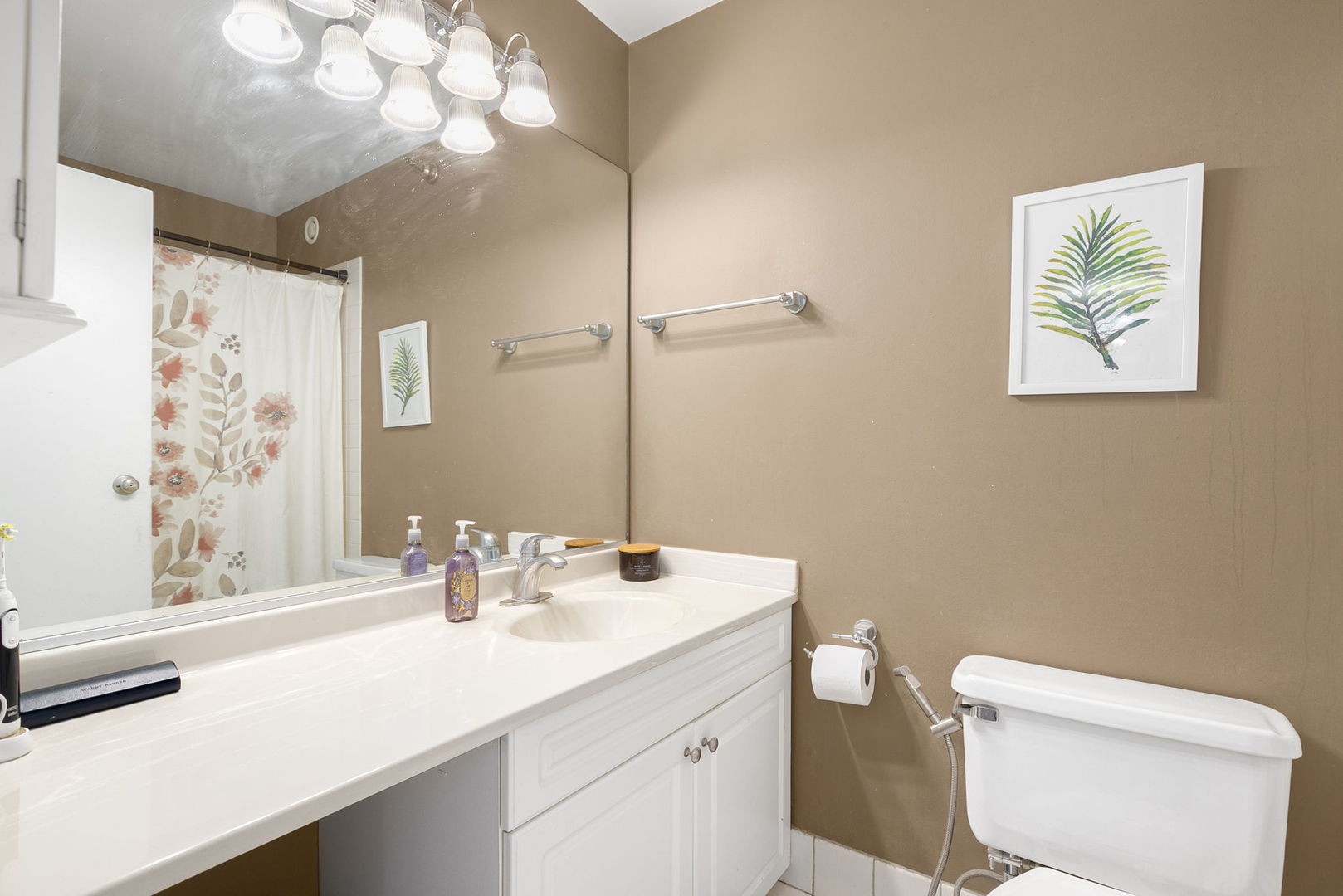 70 W Huron Street Unit: 1907