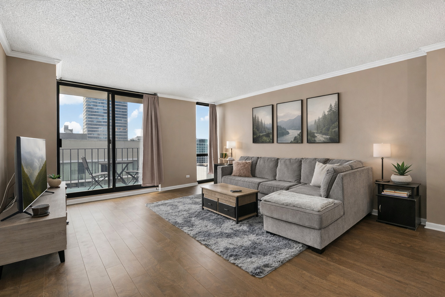 70 W Huron Street Unit: 1907