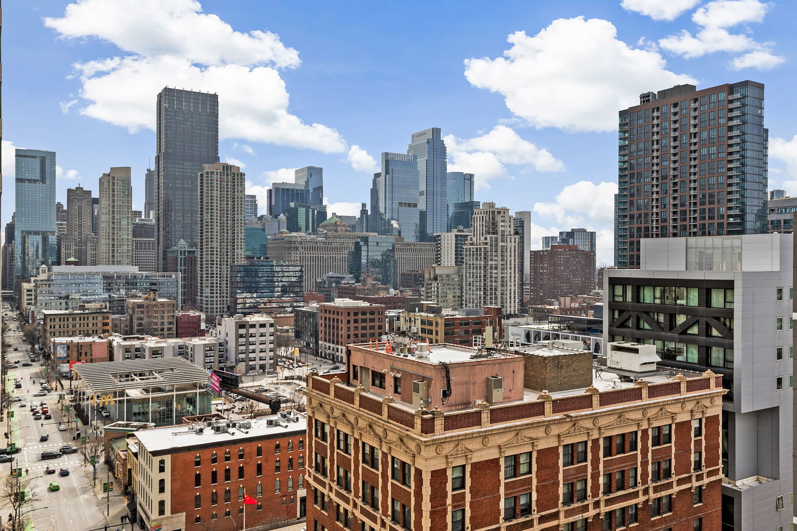 70 W Huron Street Unit: 1907