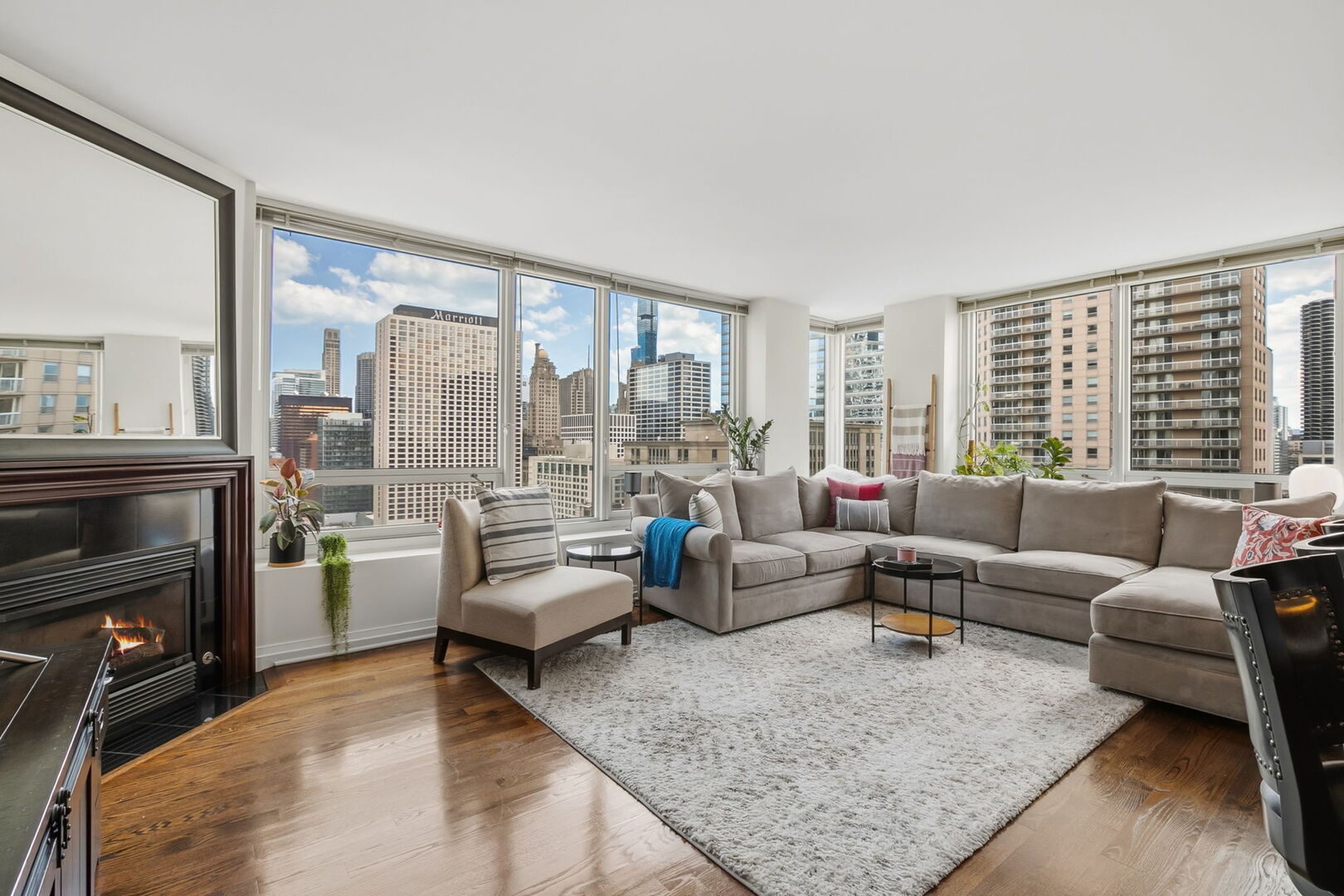33 W Ontario Street Unit: 26B
