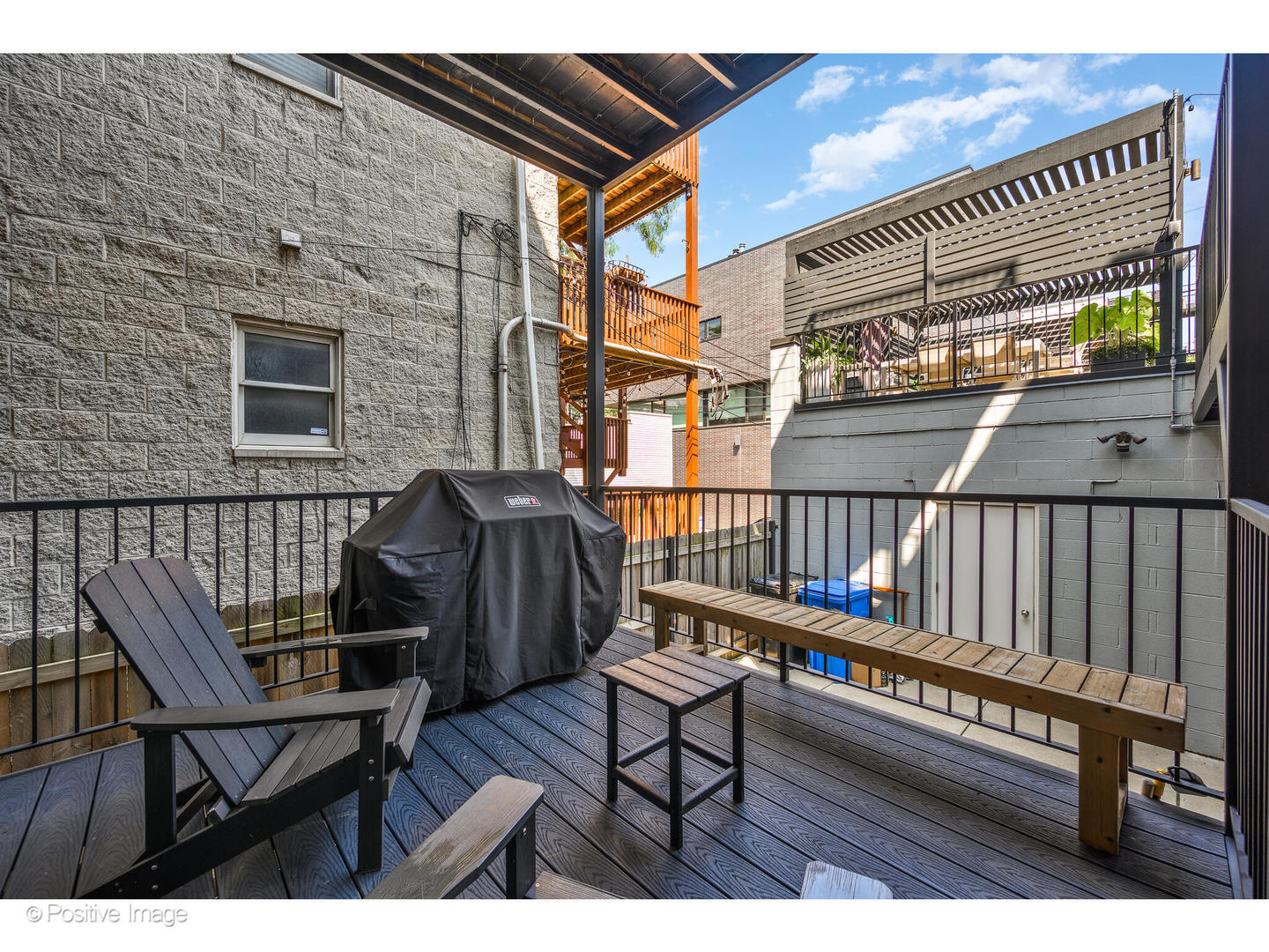 1752 W AUGUSTA Boulevard Unit: 1