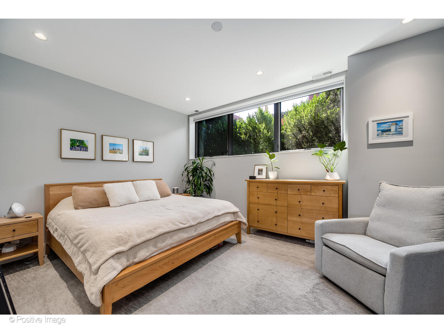 1752 W AUGUSTA Boulevard Unit: 1