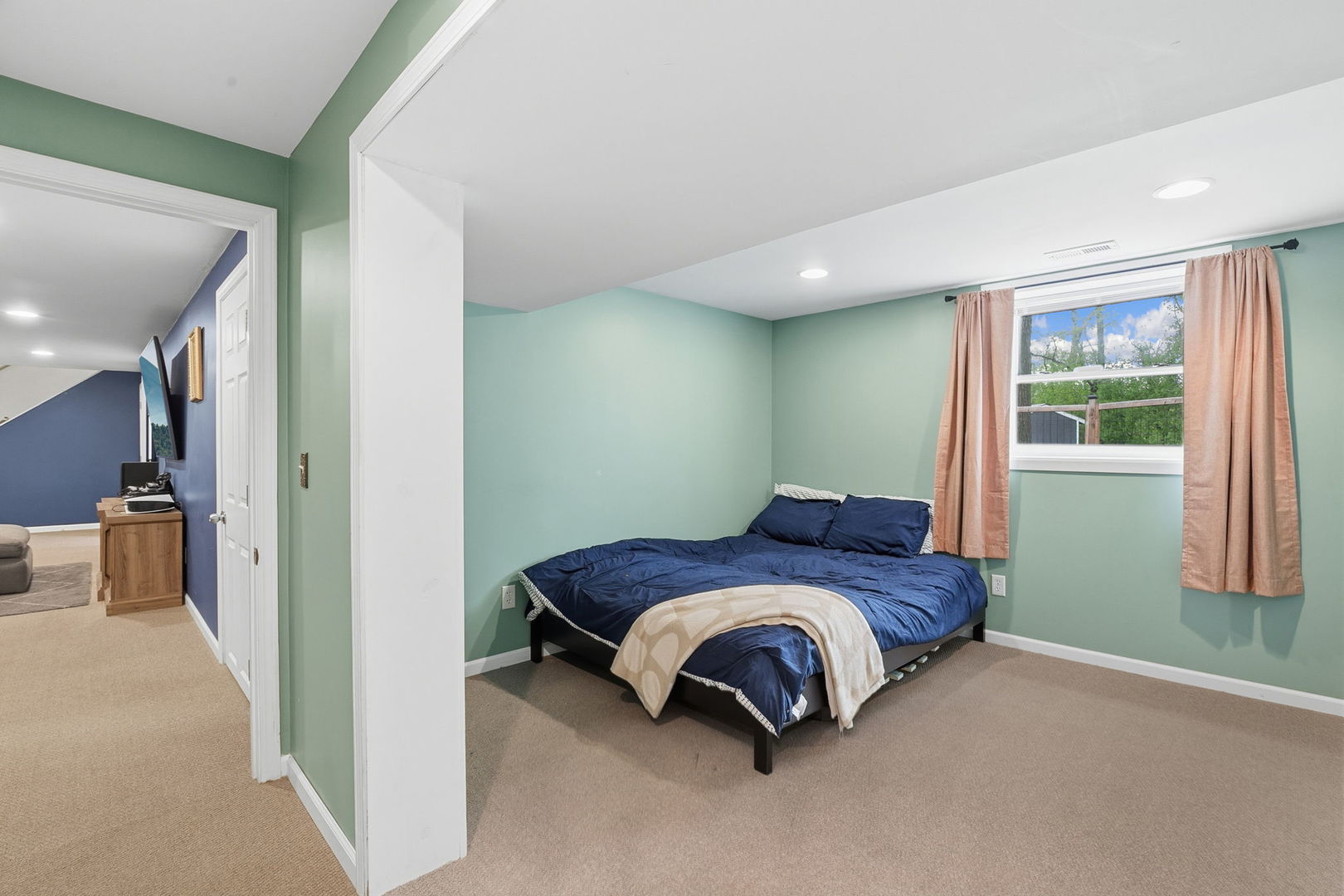 602 Hickory Road
