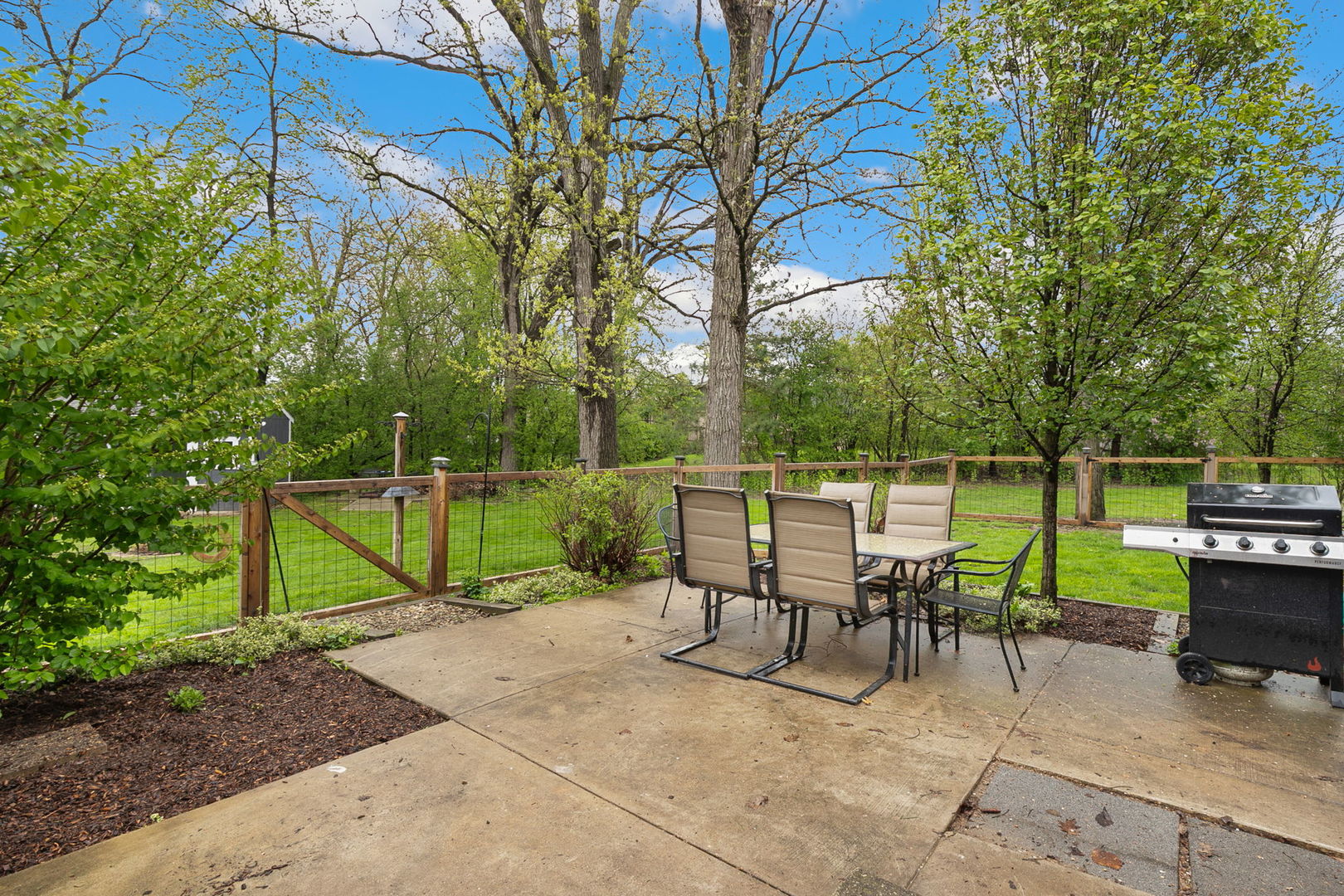 602 Hickory Road