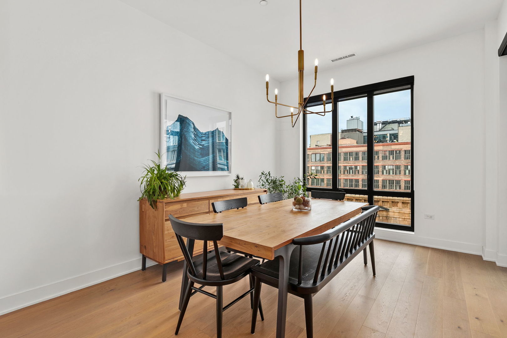 323 S Racine Avenue Unit: 6C