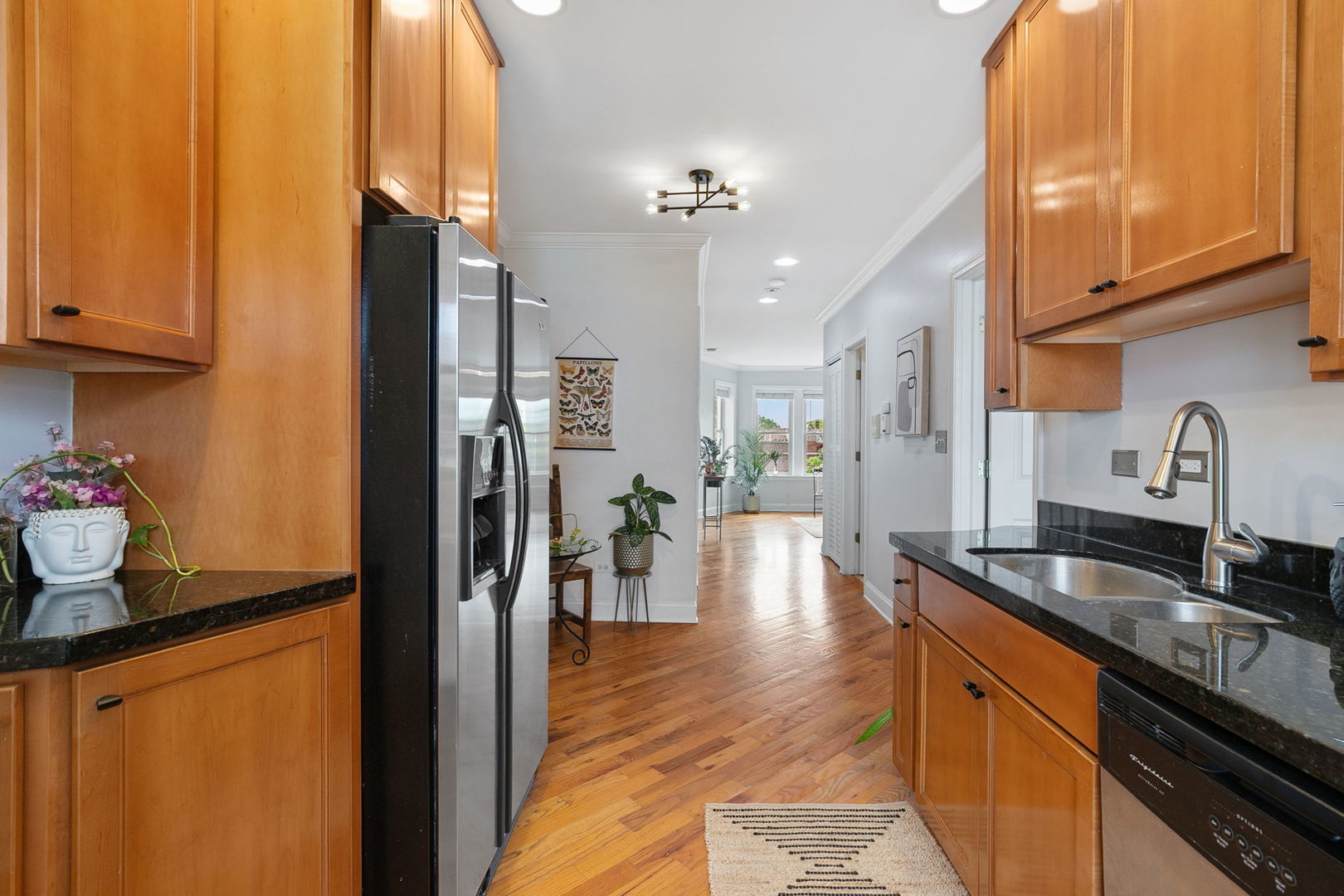 3916 W Cortland Street Unit: 3