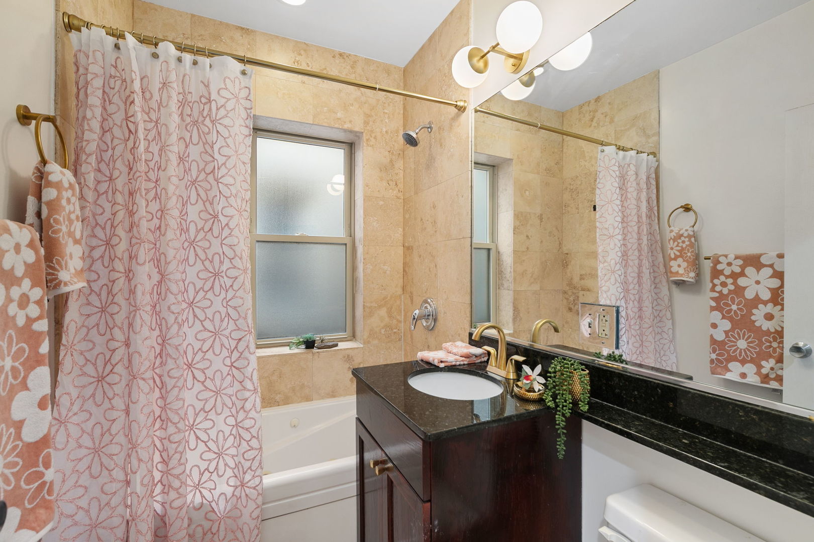 3916 W Cortland Street Unit: 3