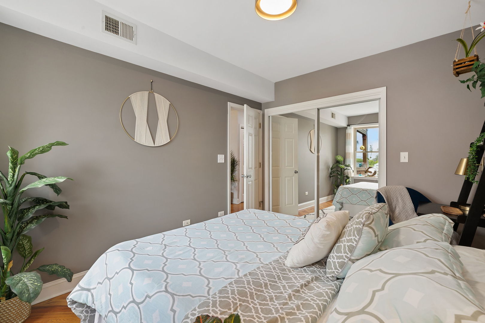 3916 W Cortland Street Unit: 3