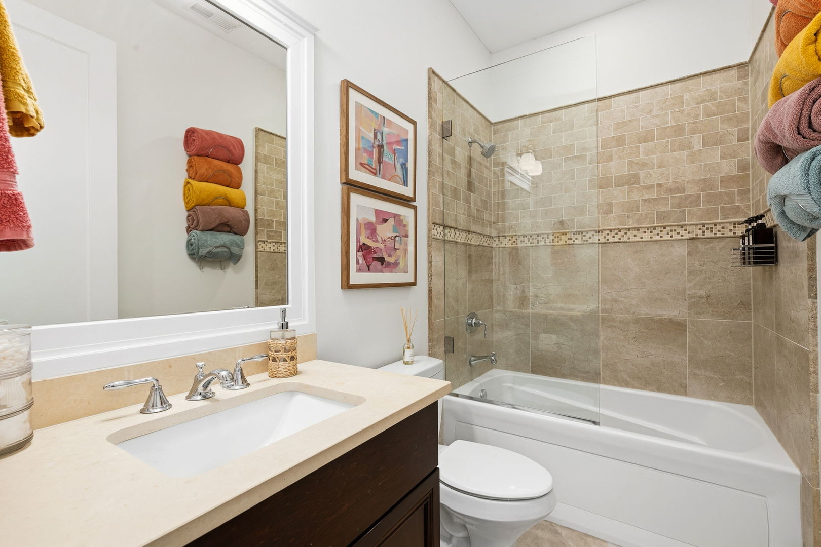 2717 N Racine Avenue Unit: 1