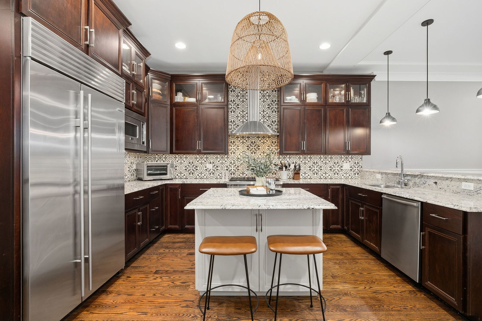 2717 N Racine Avenue Unit: 1