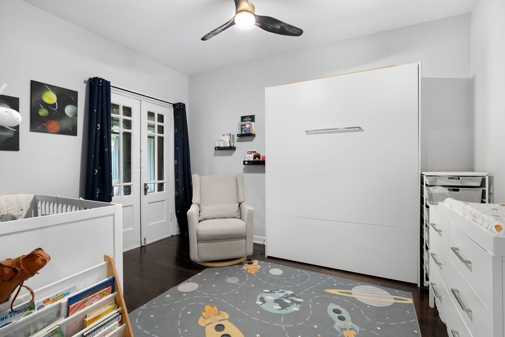 839 W Lakeside Place Unit: 2W