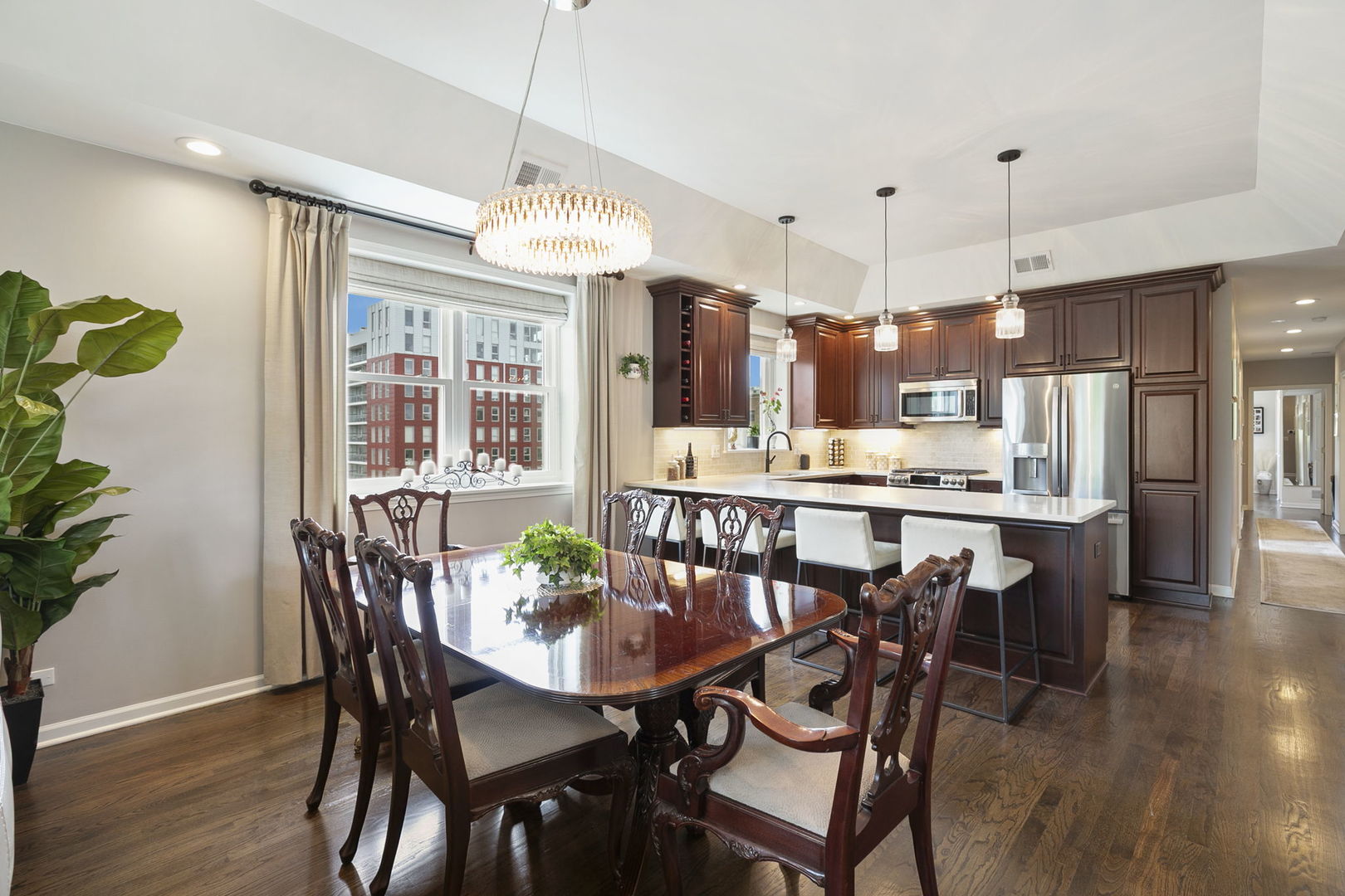 1422 N Orleans Street Unit: 3S