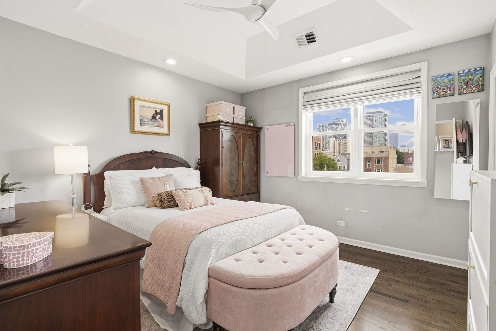 1422 N Orleans Street Unit: 3S
