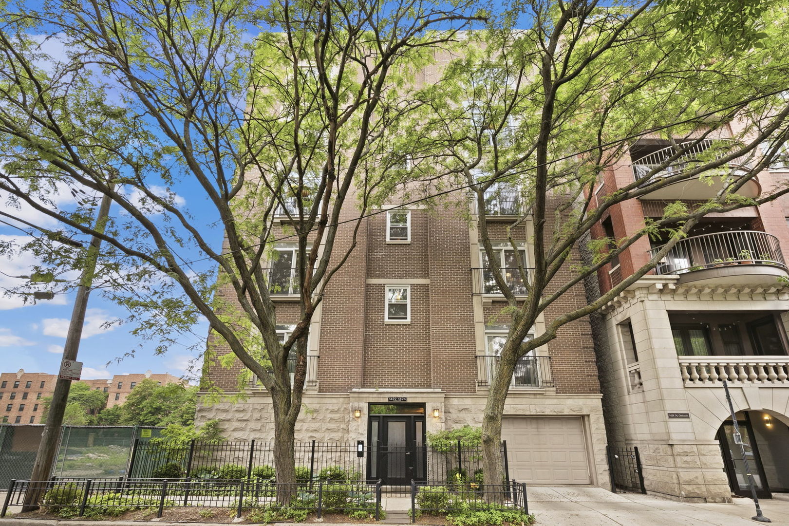 1422 N Orleans Street Unit: 3S