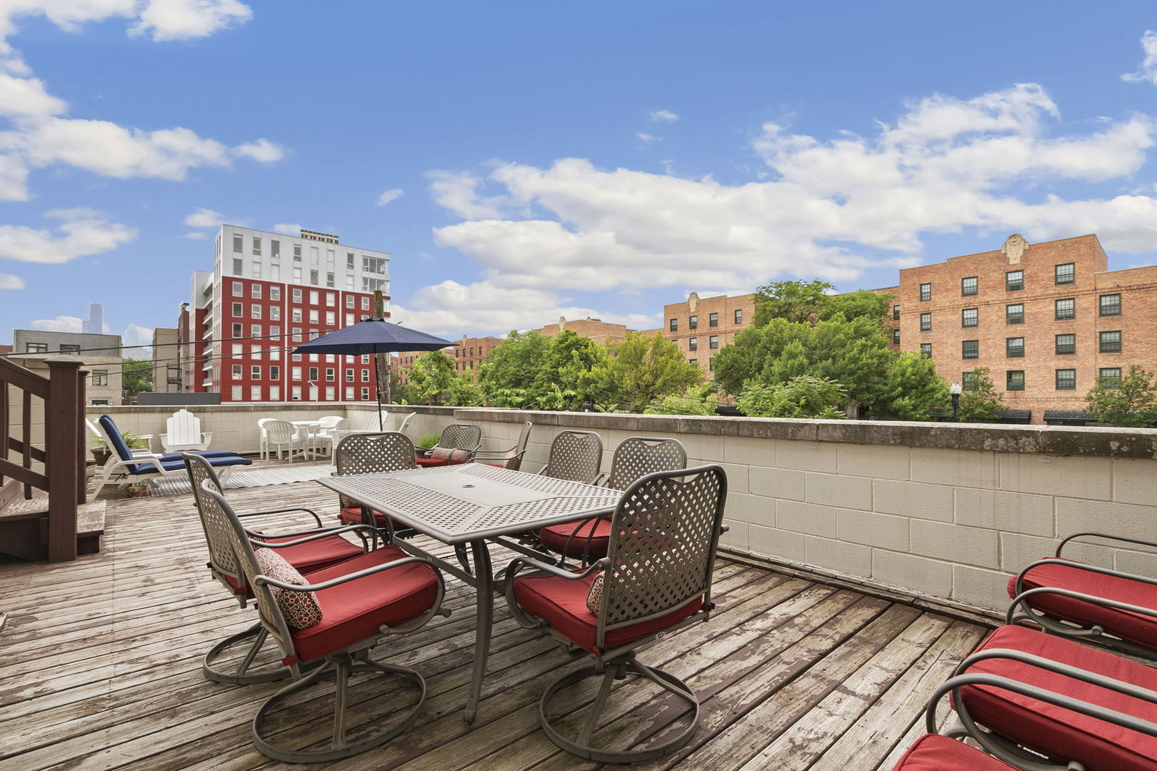 1422 N Orleans Street Unit: 3S