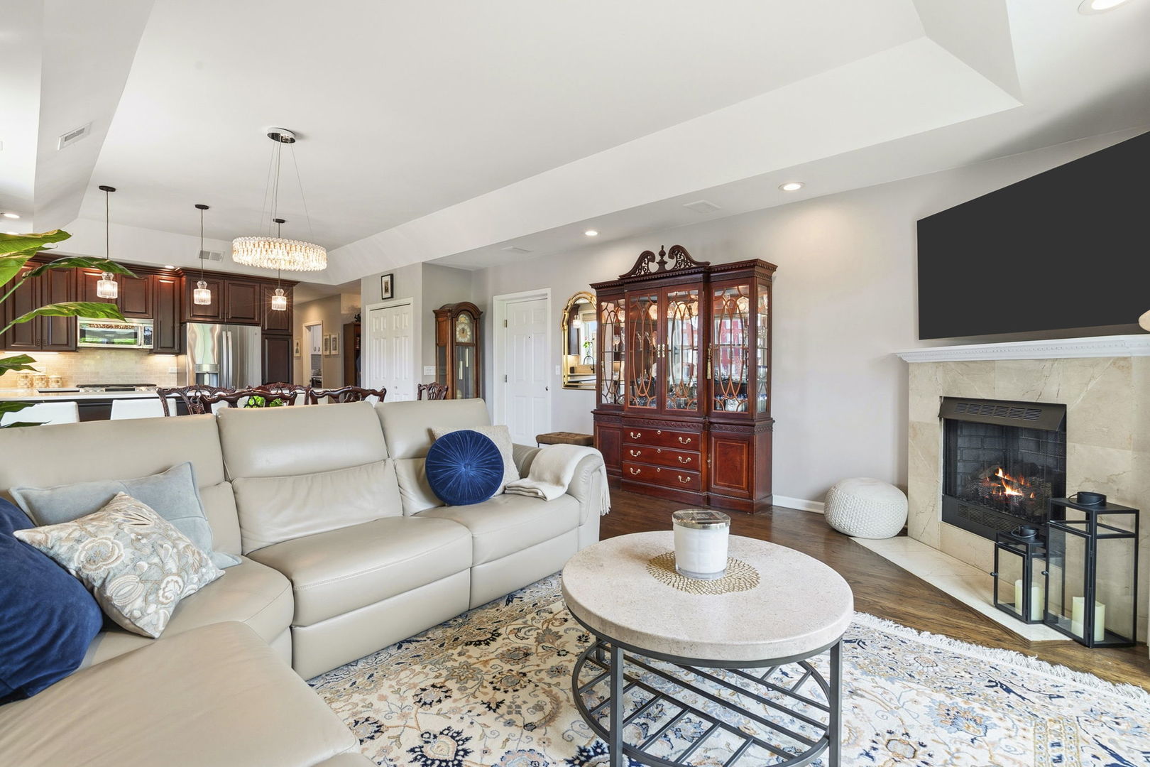 1422 N Orleans Street Unit: 3S