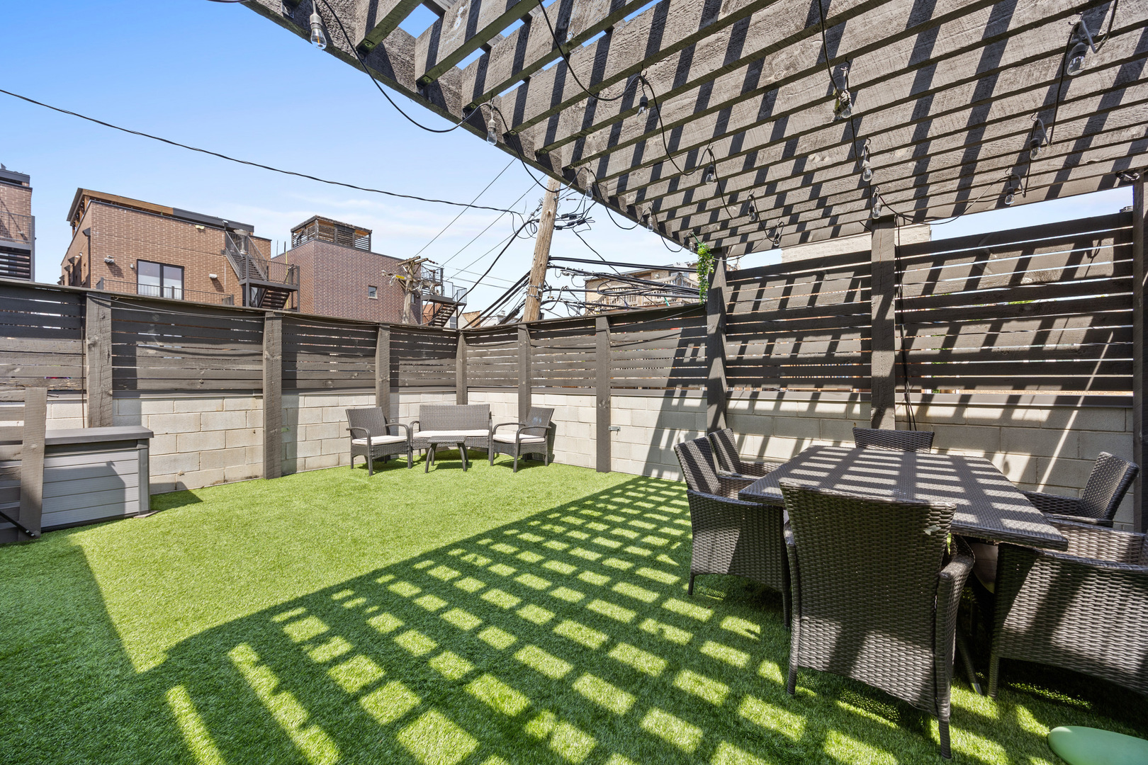 2743 N Ashland Avenue Unit: 1N