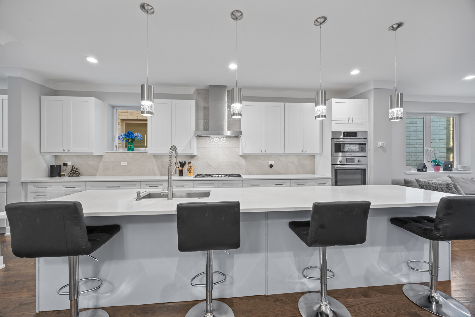 2743 N Ashland Avenue Unit: 1N