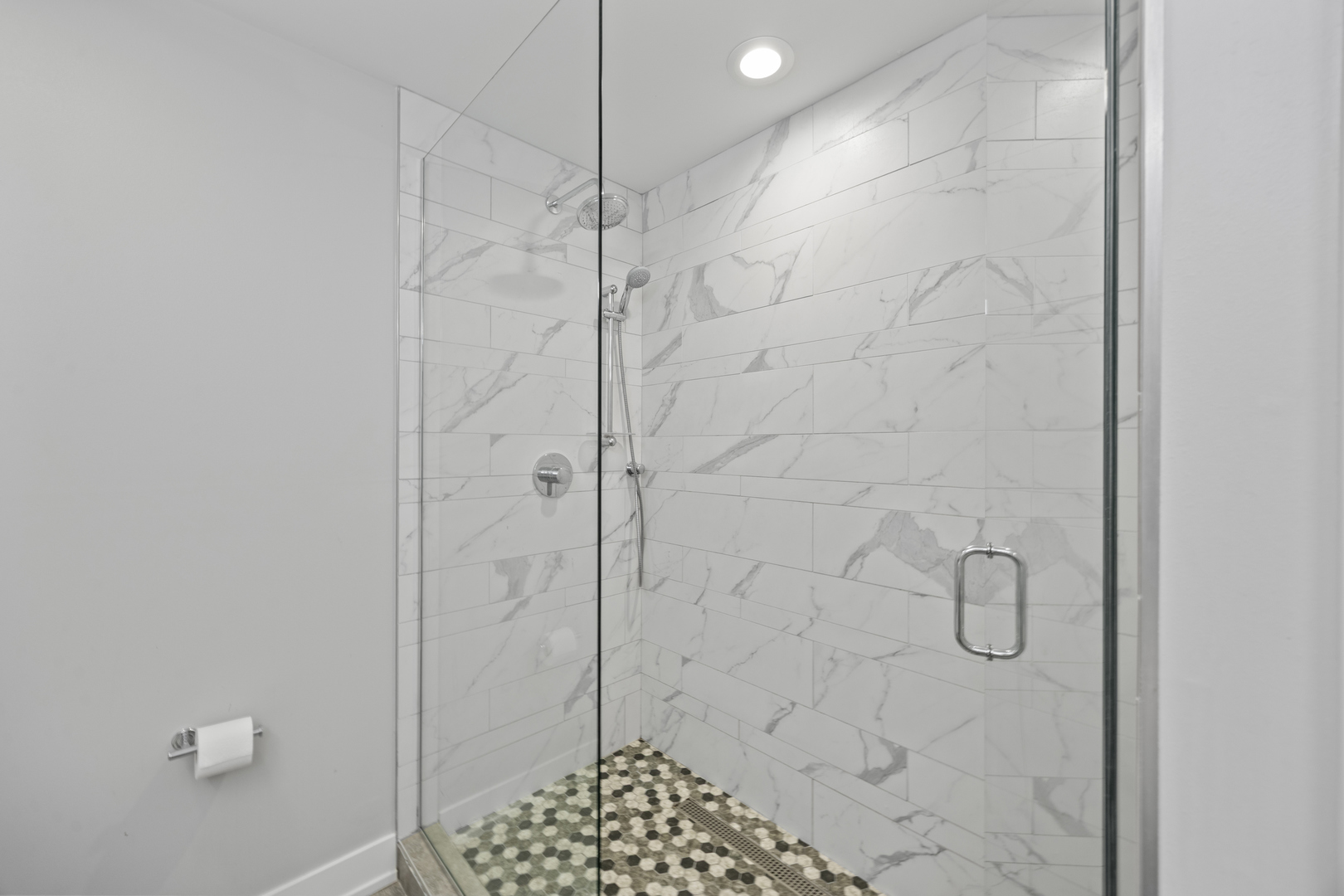 2743 N Ashland Avenue Unit: 1N