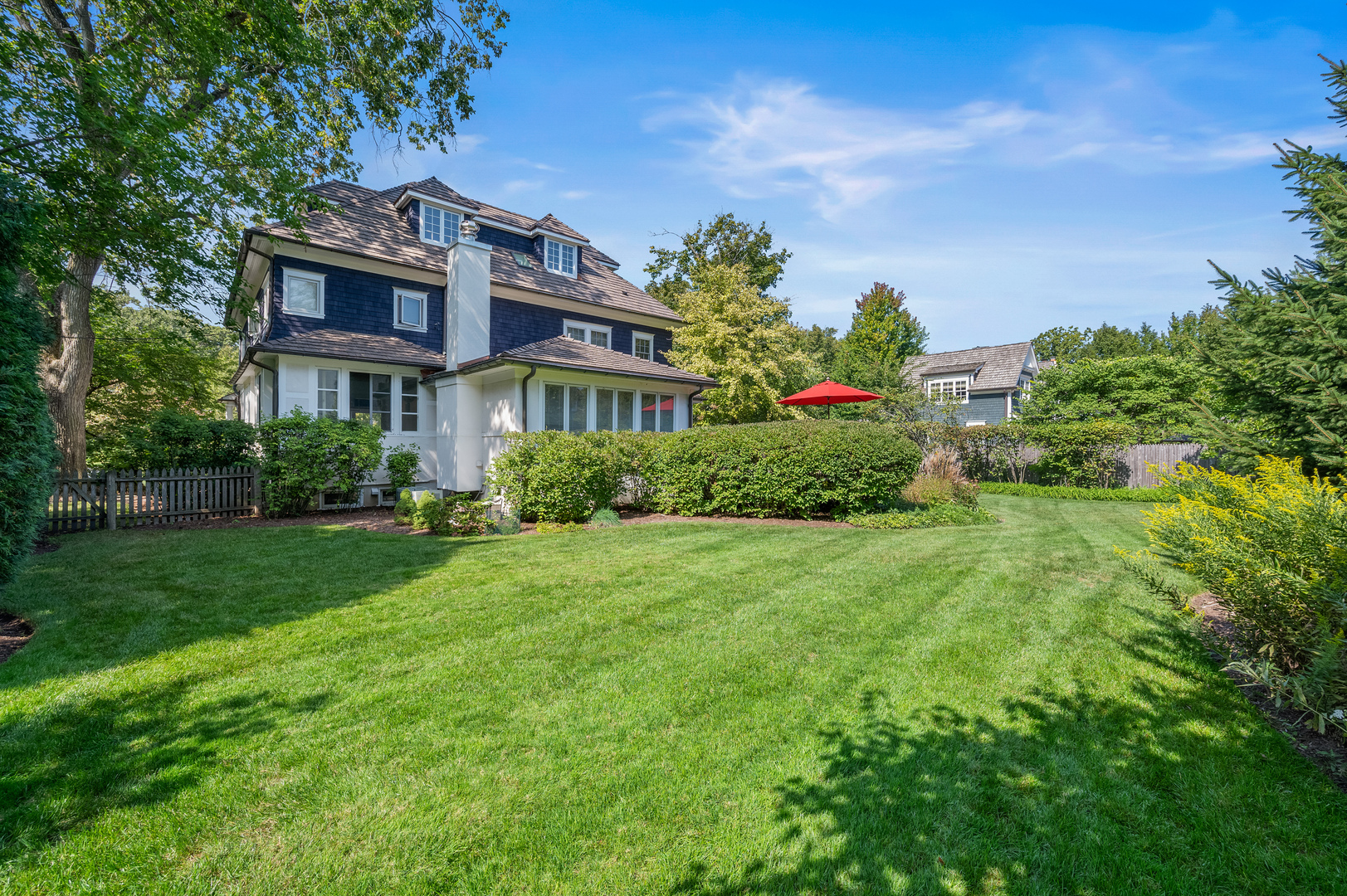 757 Locust Street