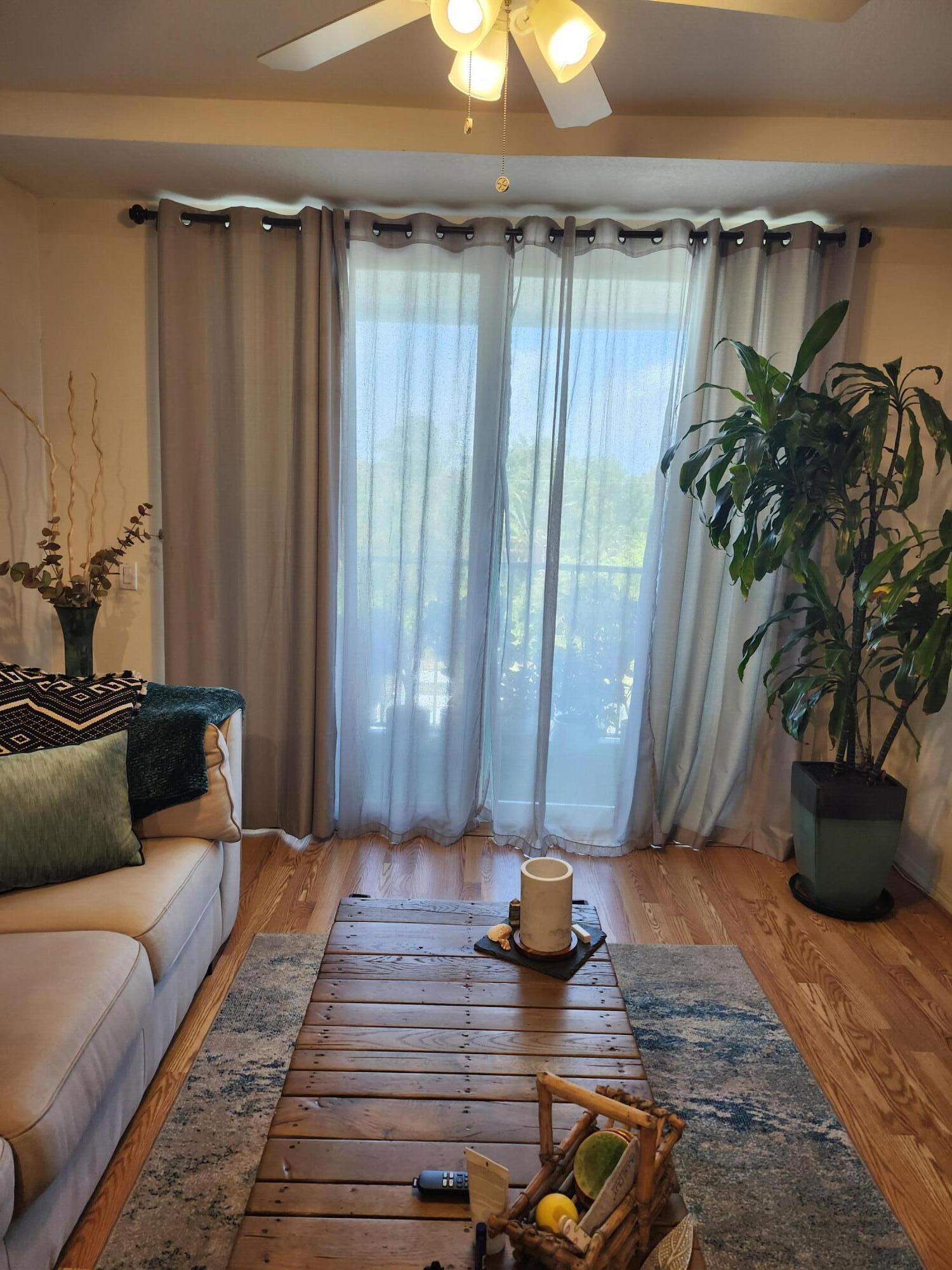 519 Villa Circle