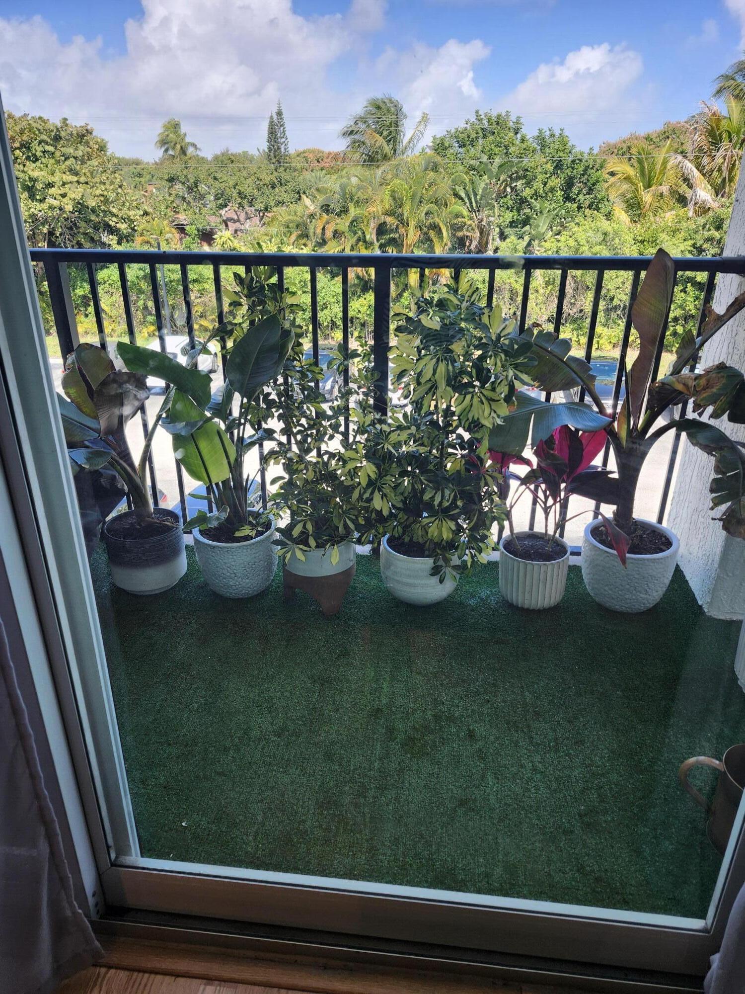 519 Villa Circle