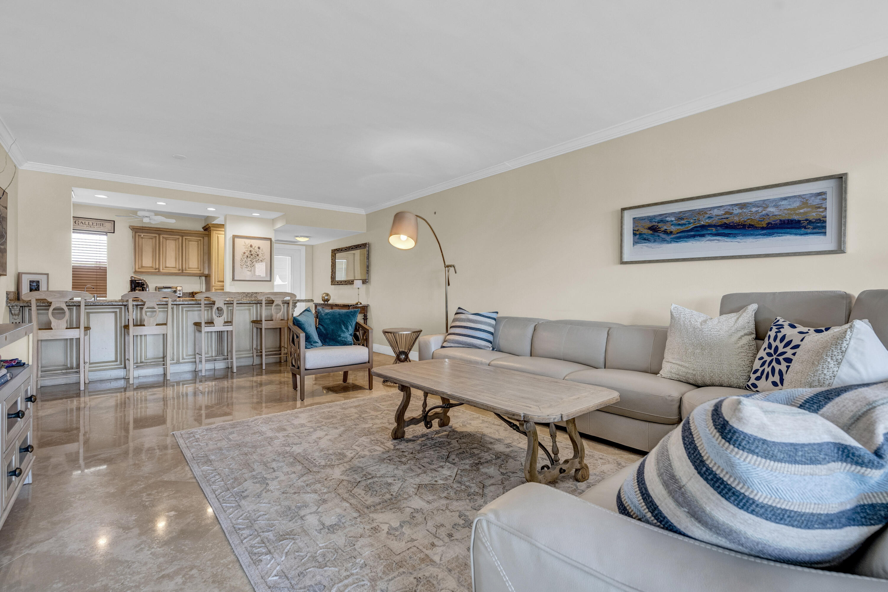 3050 NE 48th Court 305