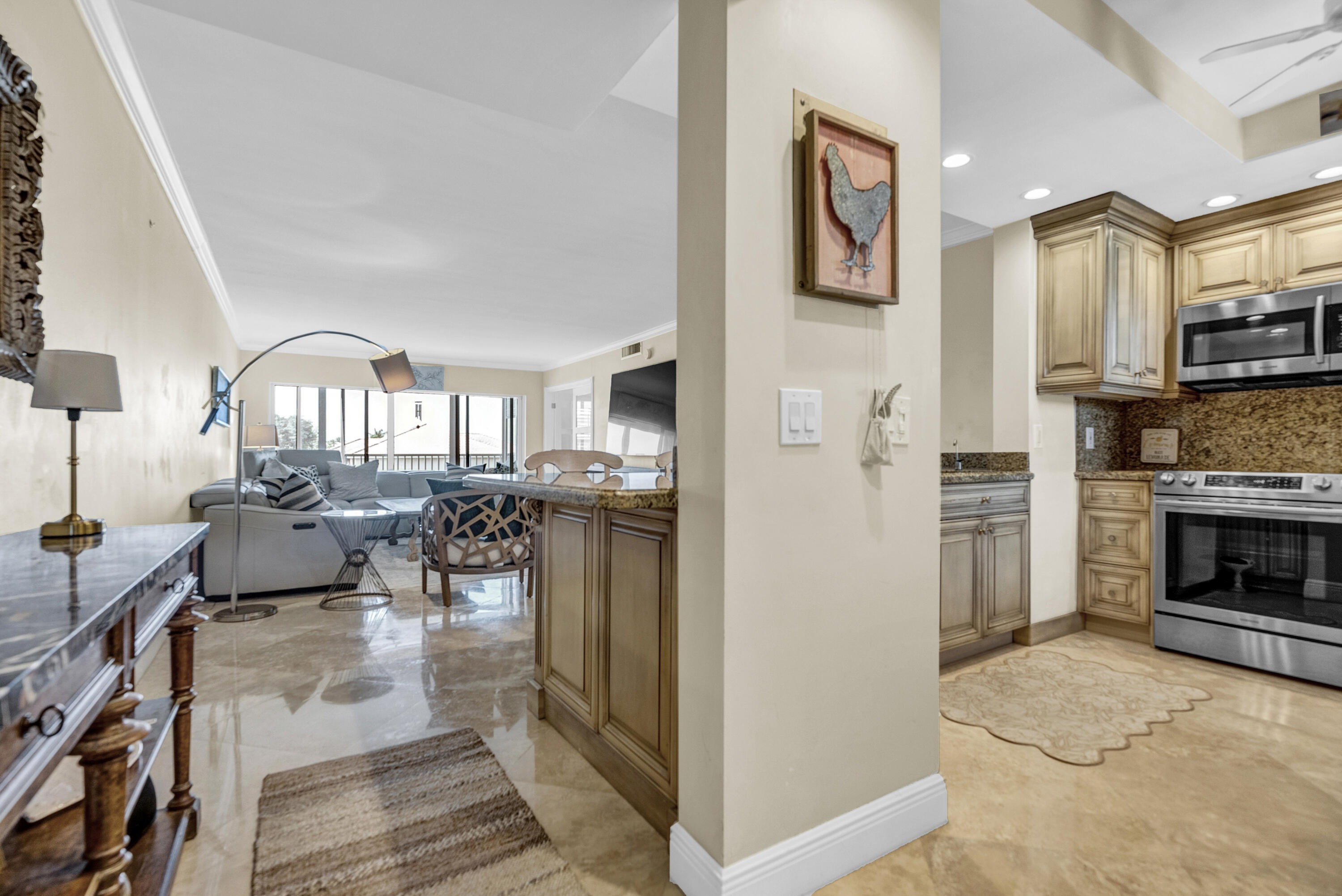 3050 NE 48th Court 305
