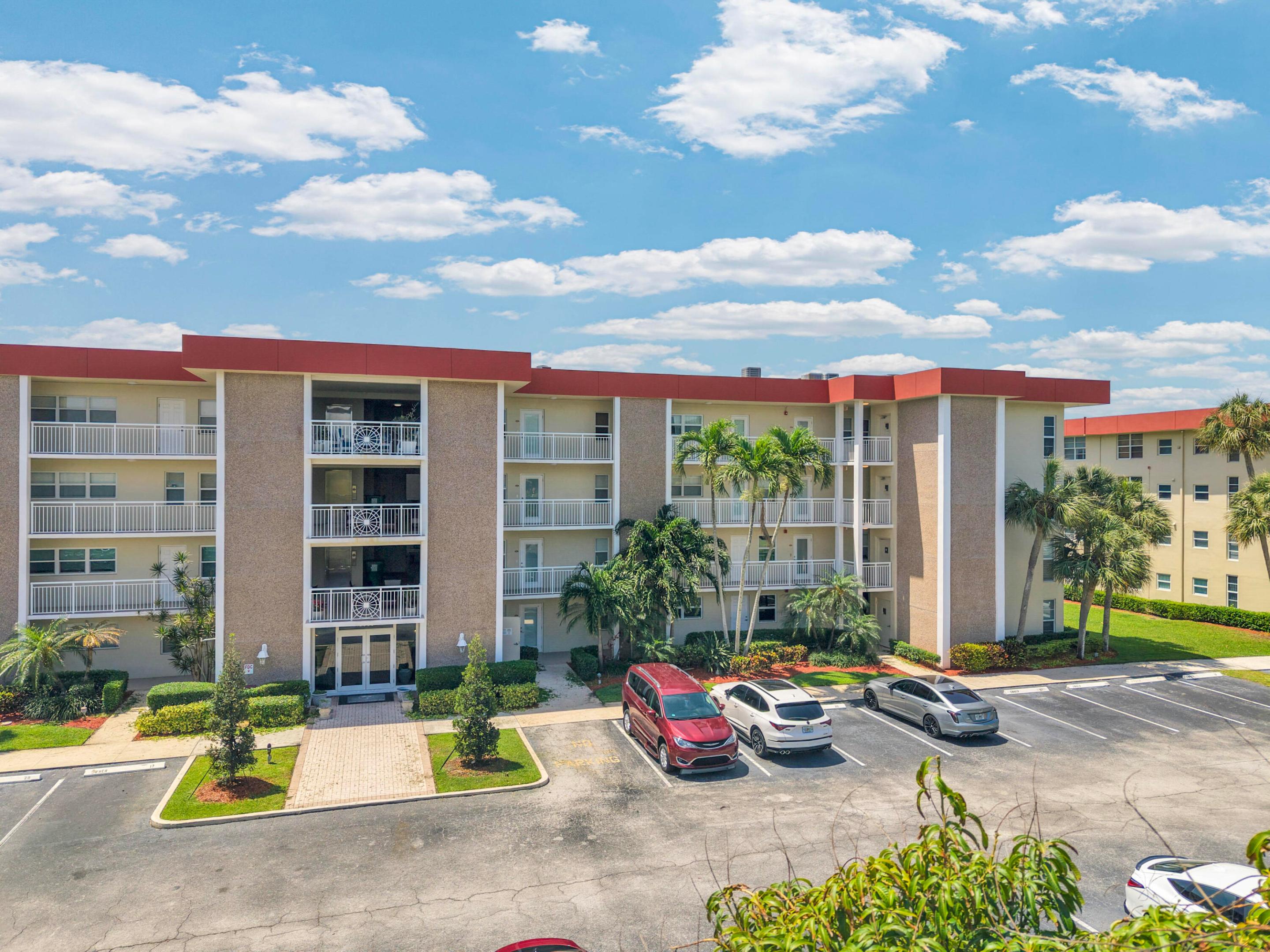 3050 NE 48th Court 305
