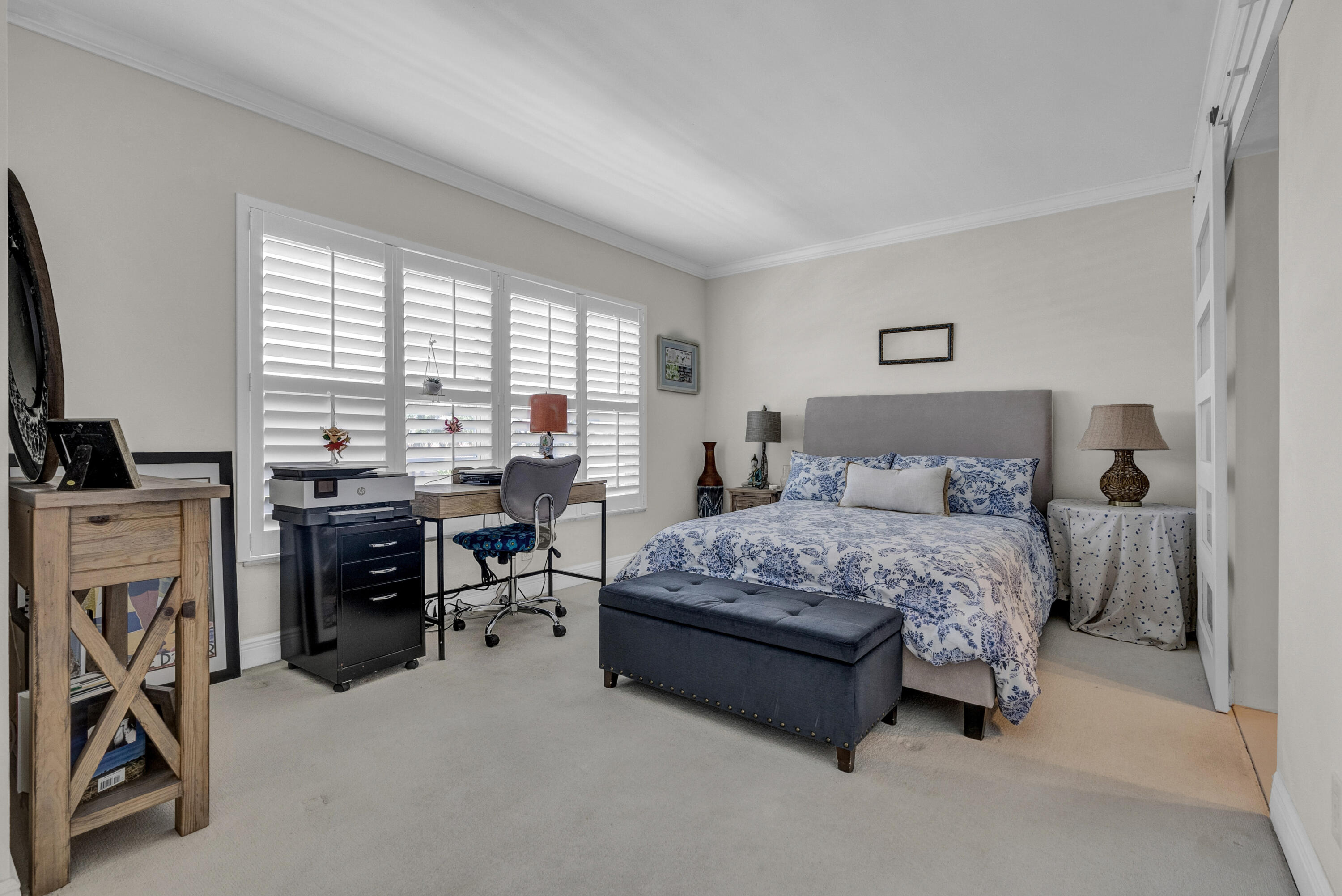 3050 NE 48th Court 305