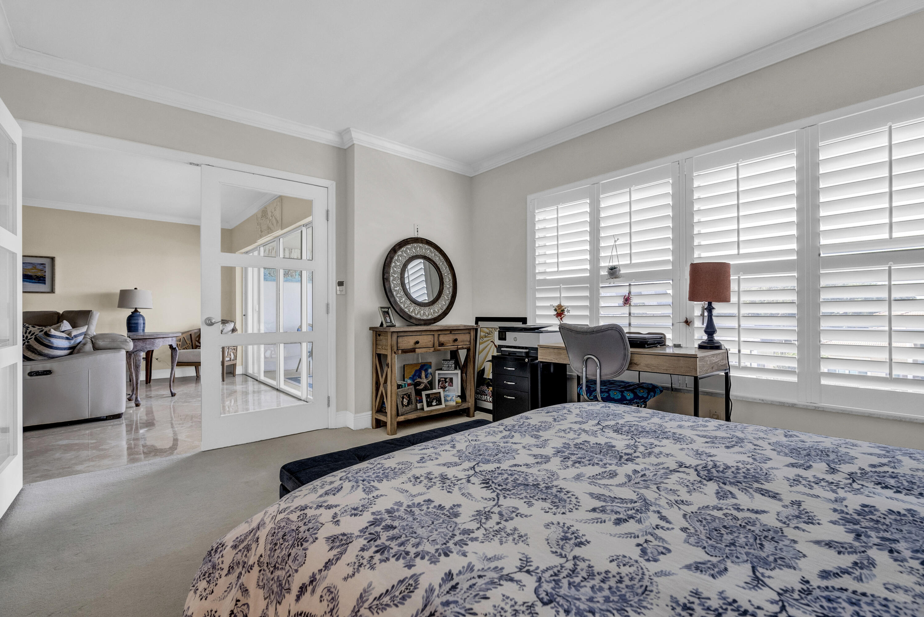 3050 NE 48th Court 305