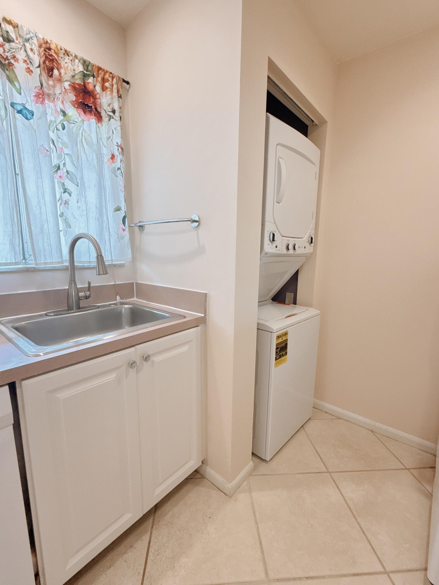 872 SW 9th Street Circle 201