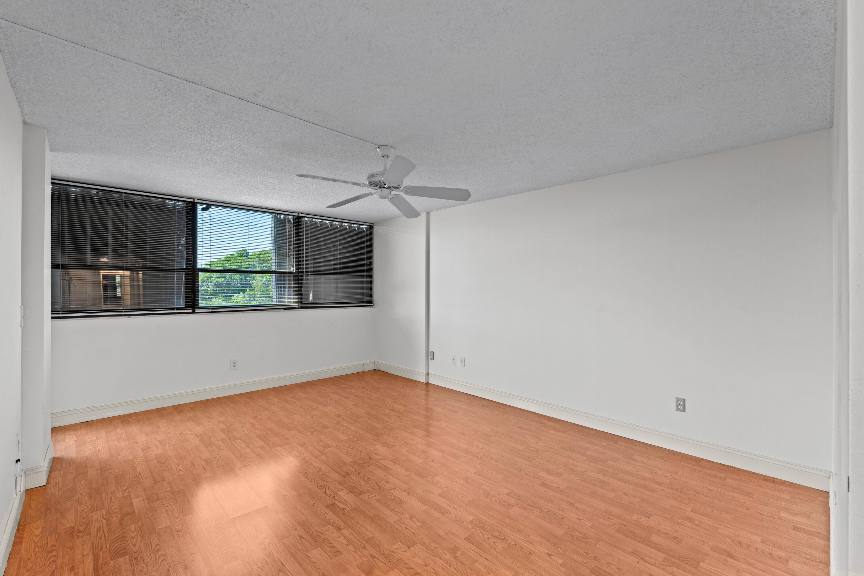 859 JEFFERY Street 5110