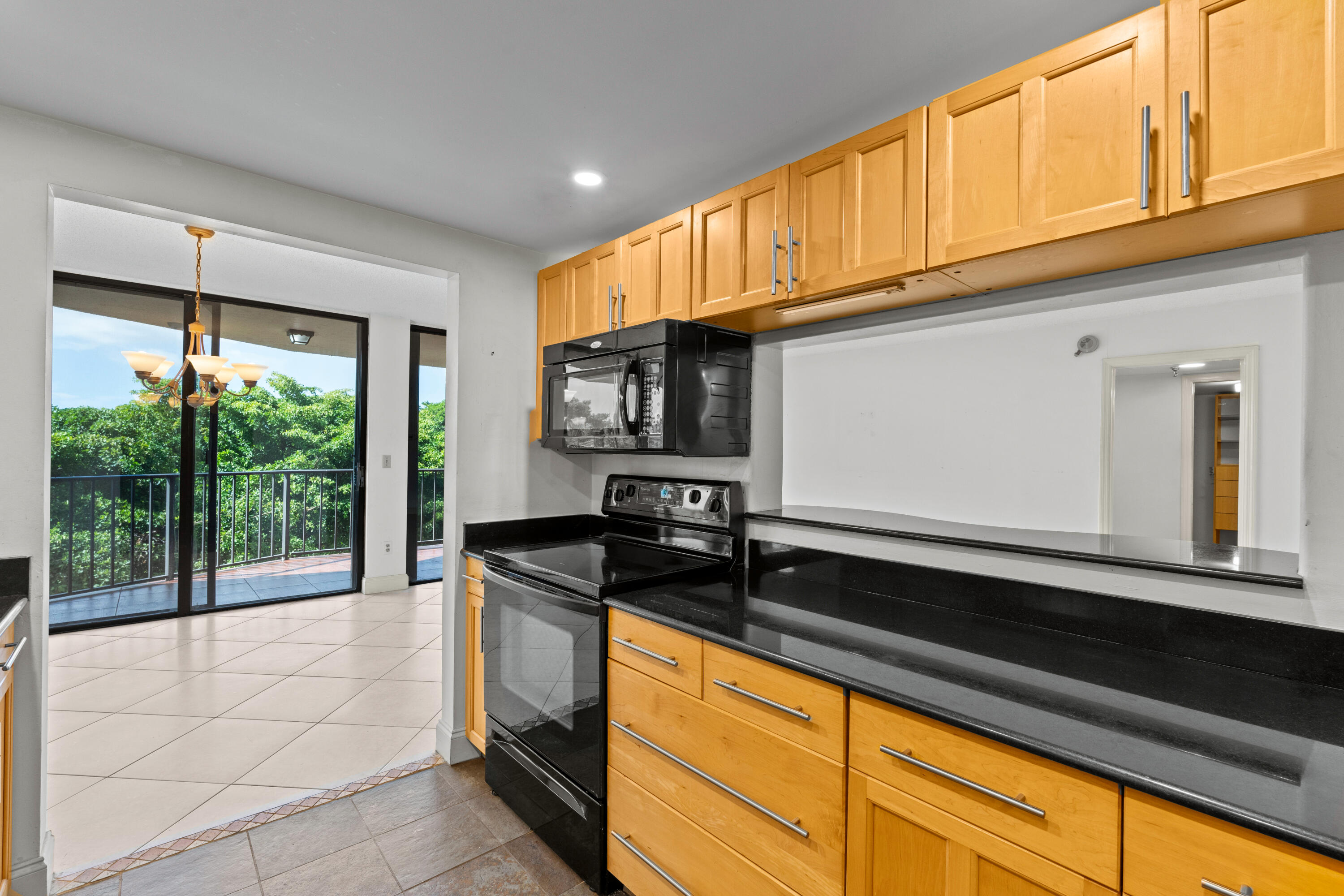 859 JEFFERY Street 5110