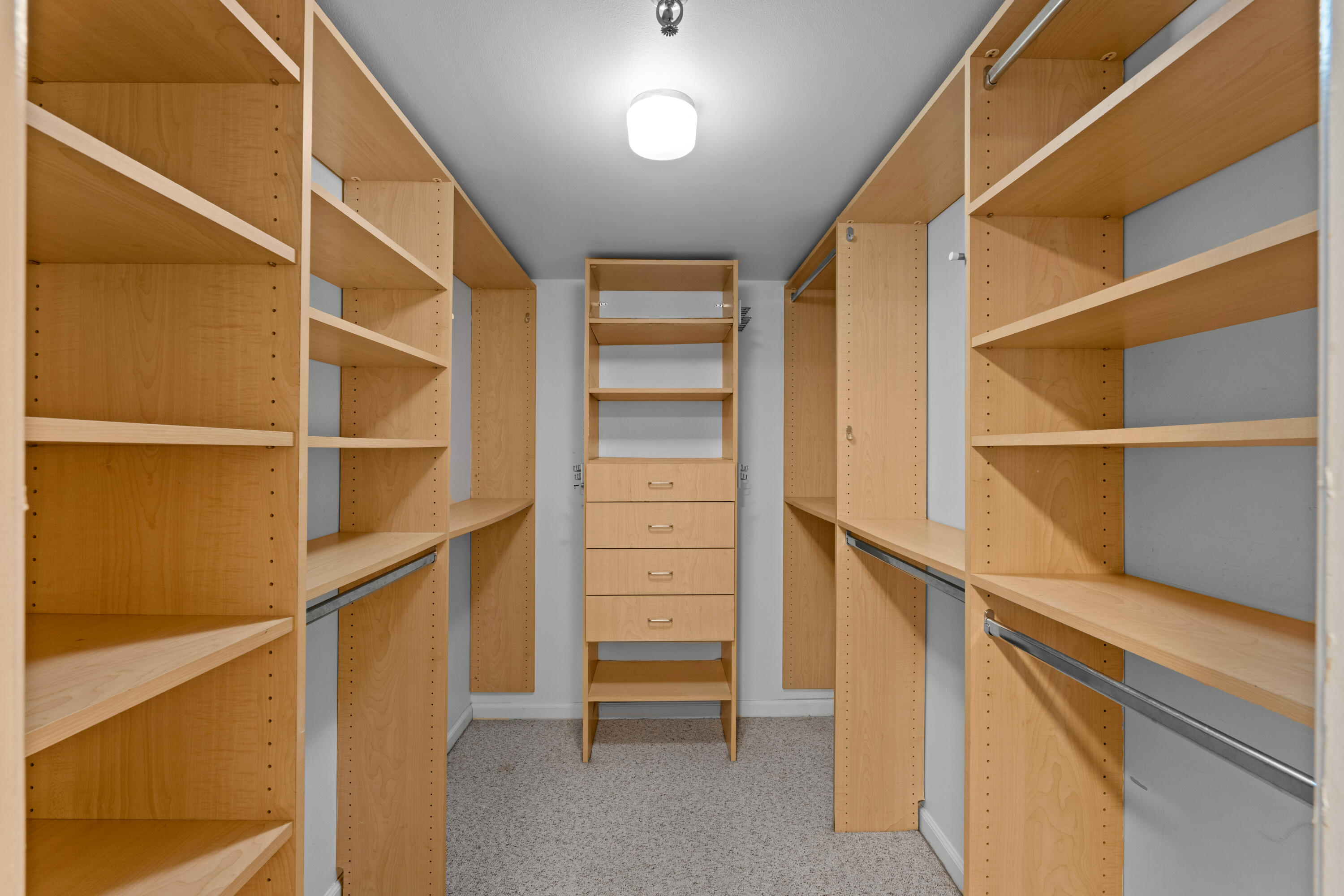 859 JEFFERY Street 5110