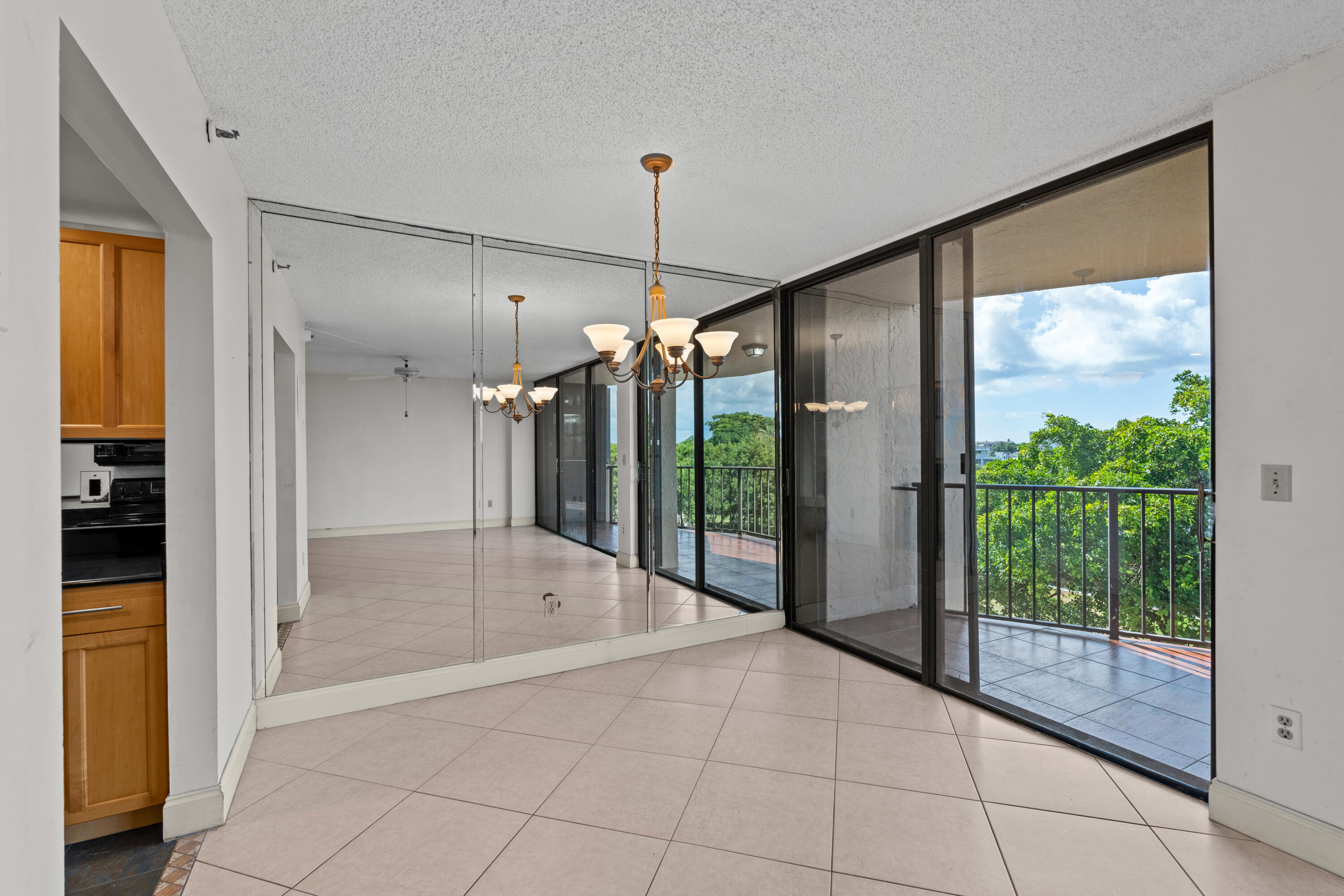 859 JEFFERY Street 5110