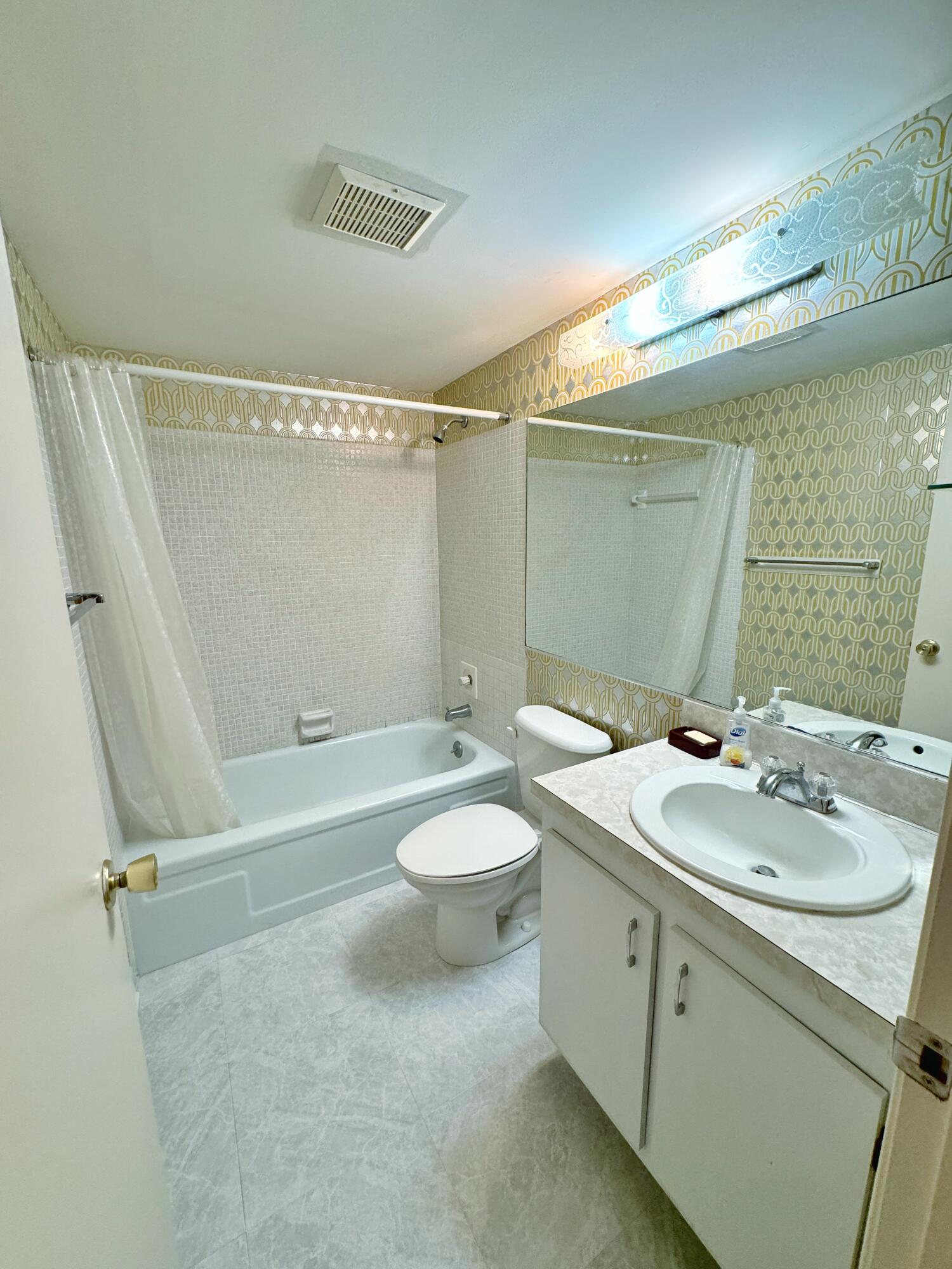 854 SW 9th Street Circle 203