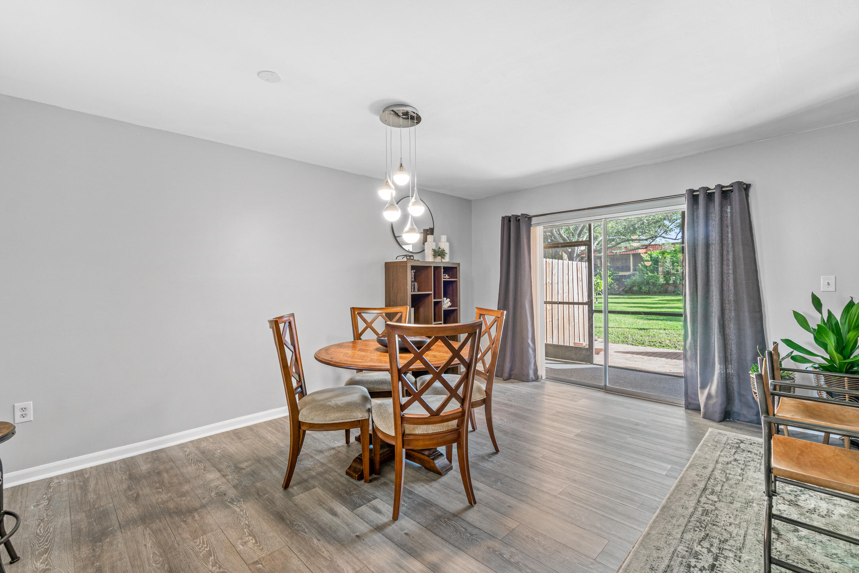 892 SW 9th Street Circle 9