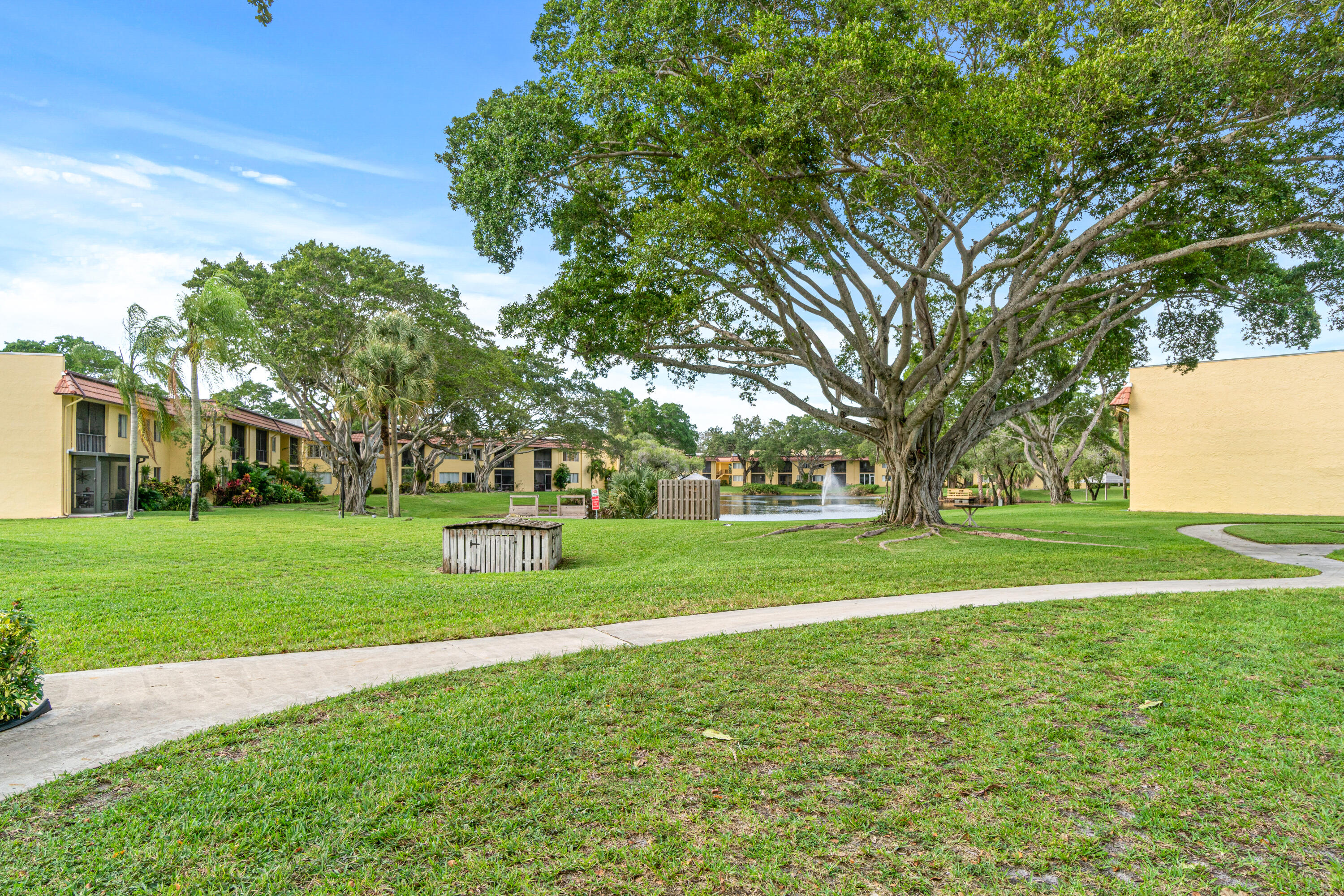 892 SW 9th Street Circle 9