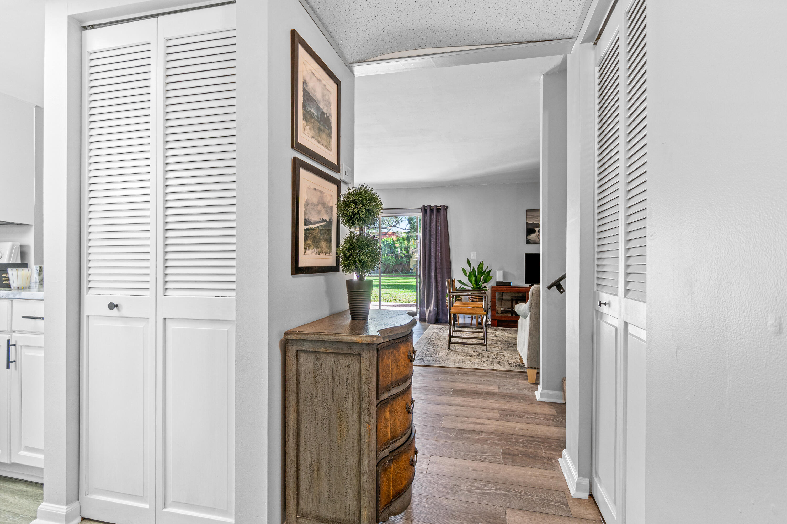 892 SW 9th Street Circle 9