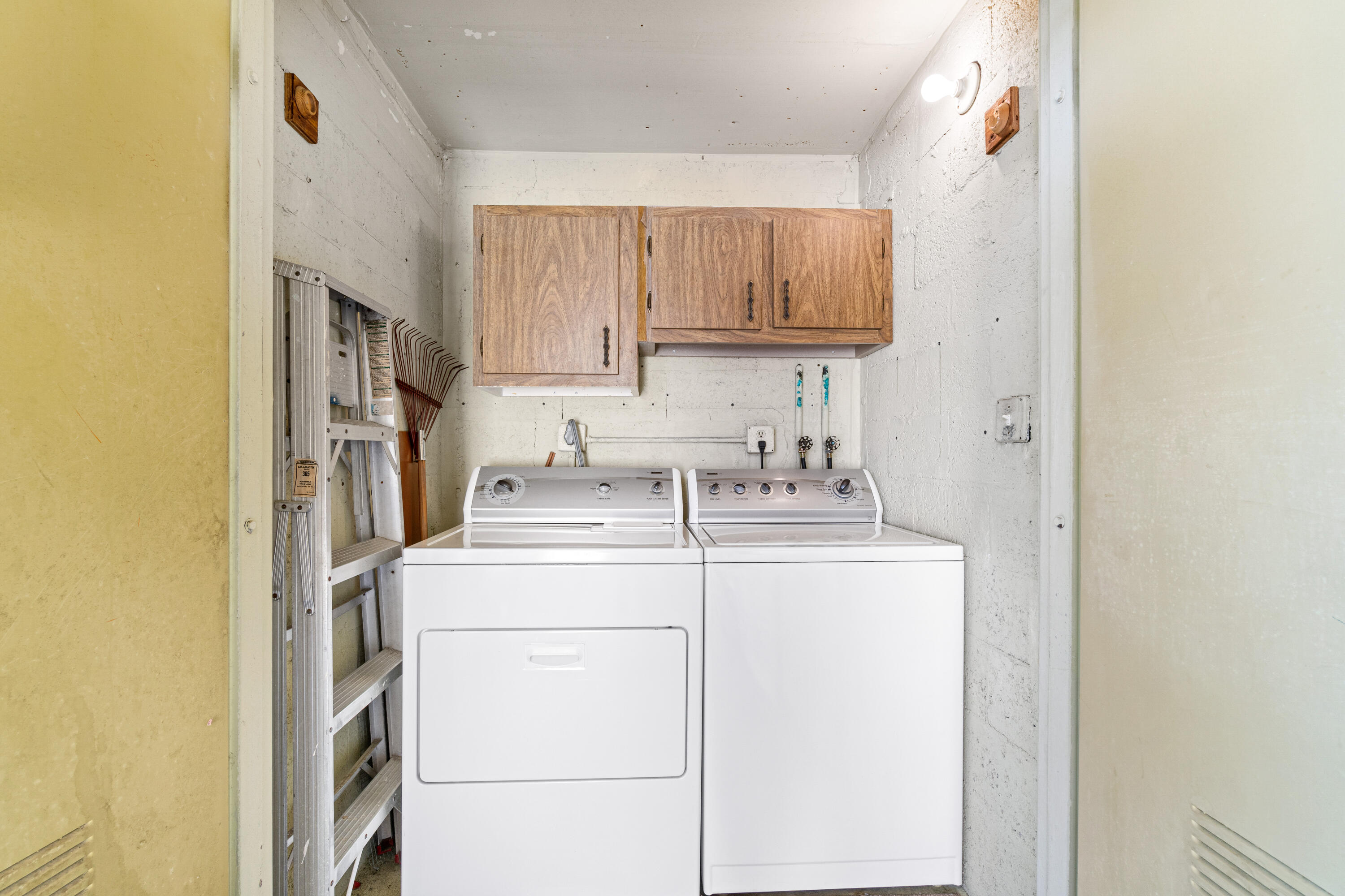 892 SW 9th Street Circle 9