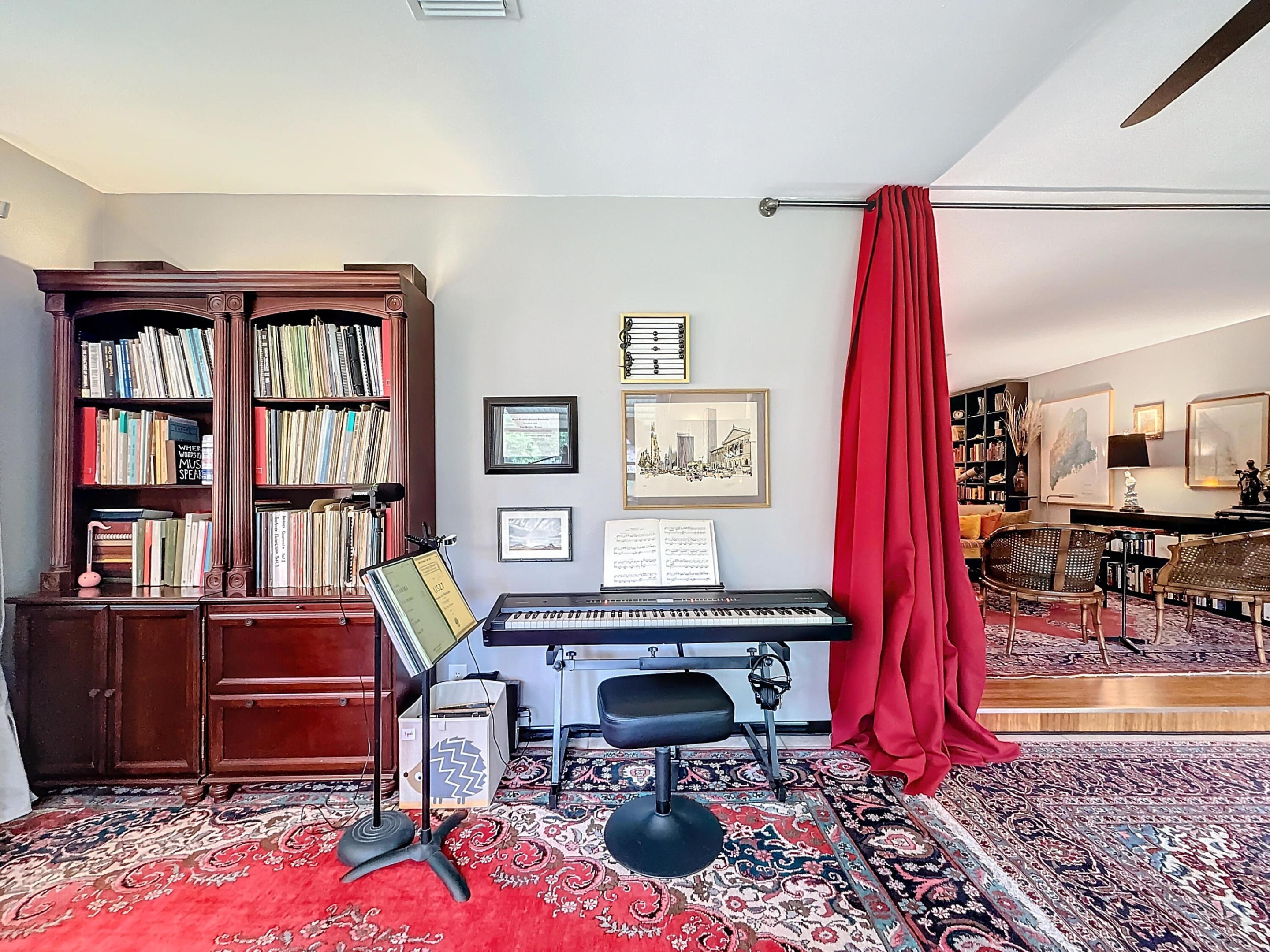 533 SE 28th Circle 533