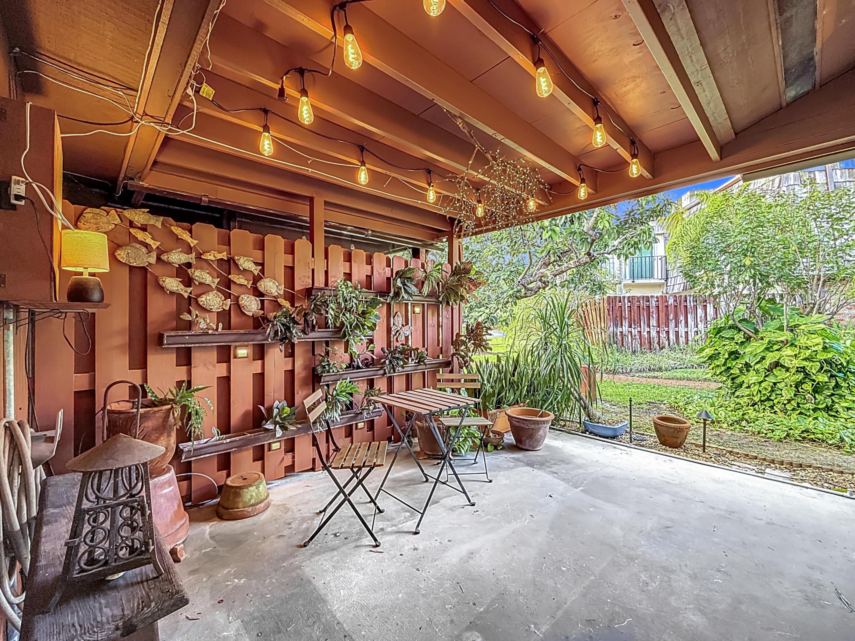 533 SE 28th Circle 533