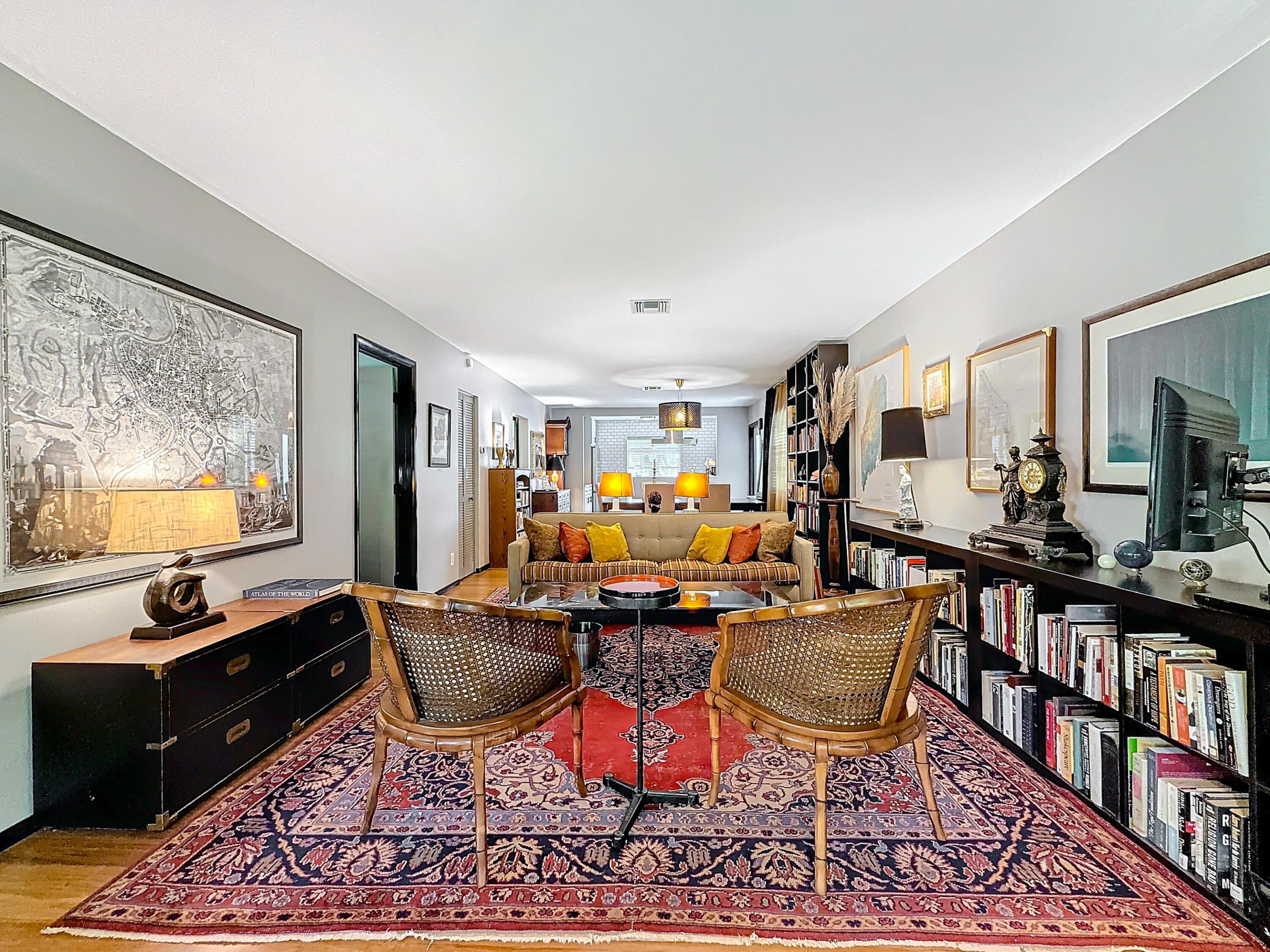 533 SE 28th Circle 533